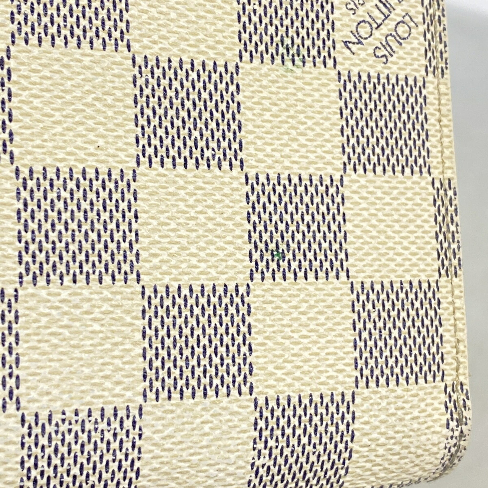 Louis Vuitton White Long Wallet (Bi-Fold) (Pre-Owned)