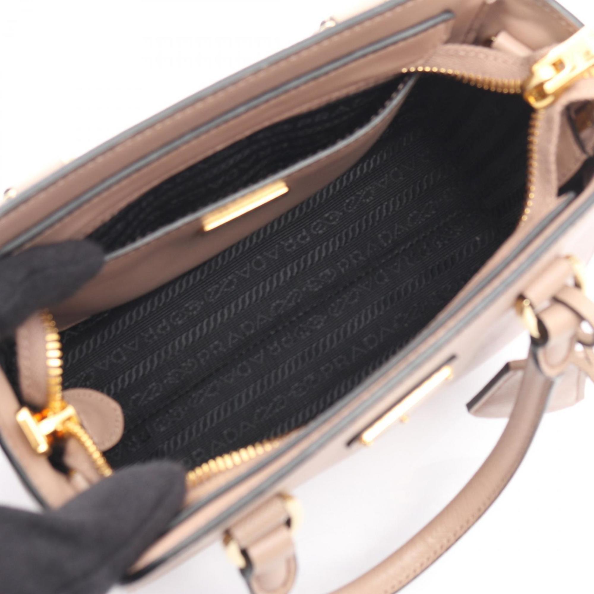 Prada Beige Saffiano Handbag (Pre-Owned)