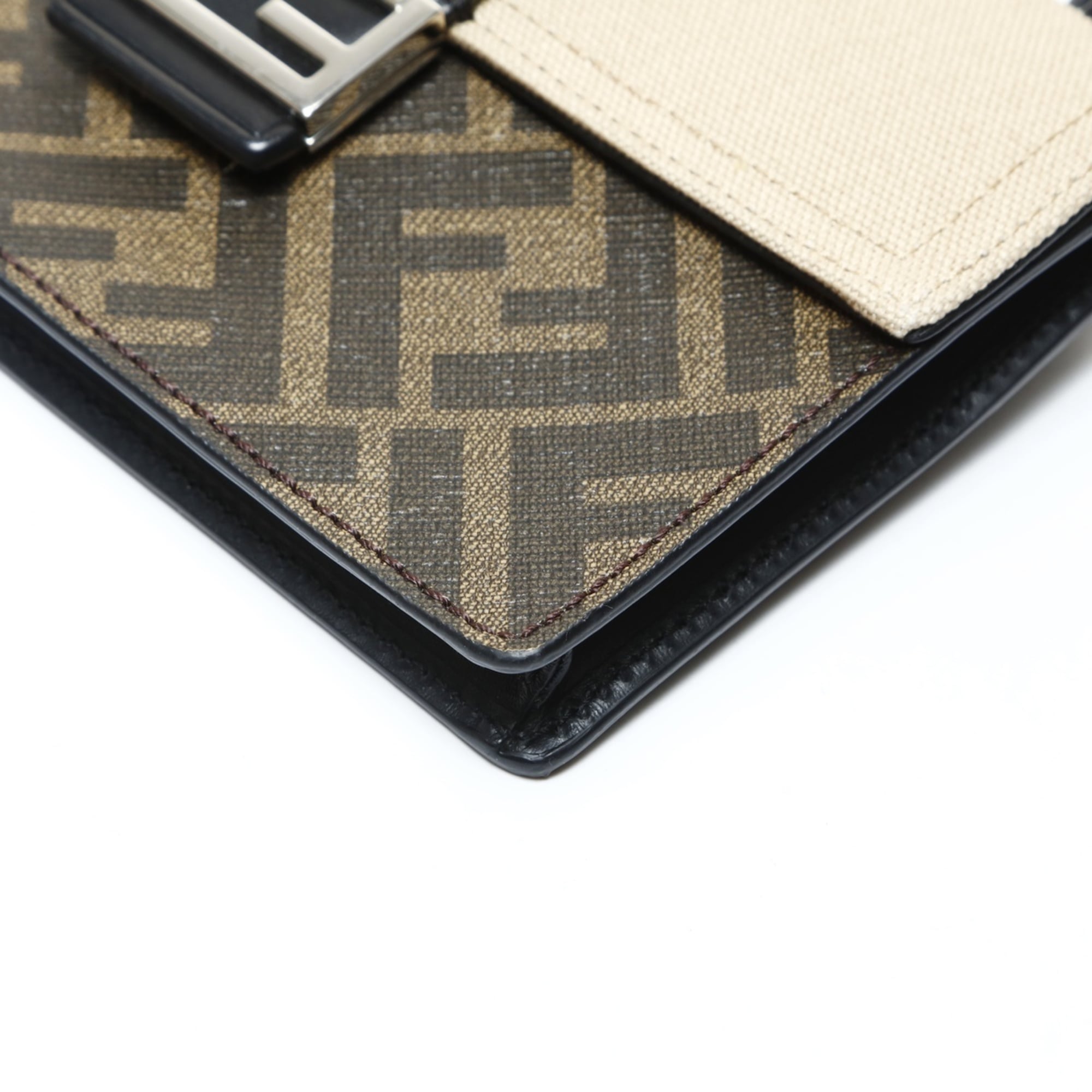Fendi Zucca Brown Zucca Shoulder Bag (Pre-Owned)