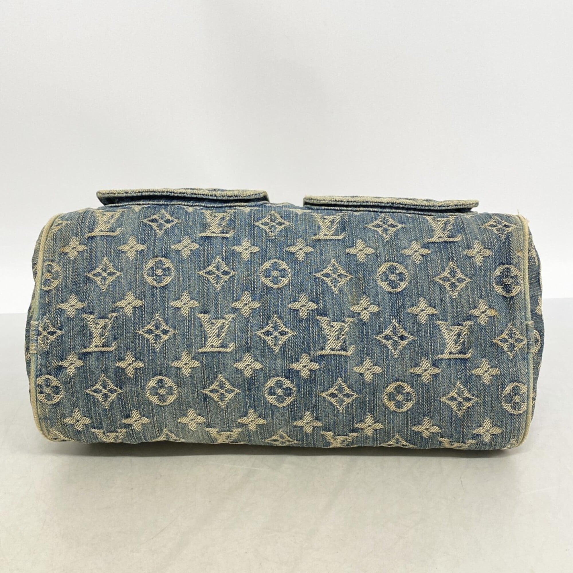 Louis Vuitton Blue Handbag (Pre-Owned)