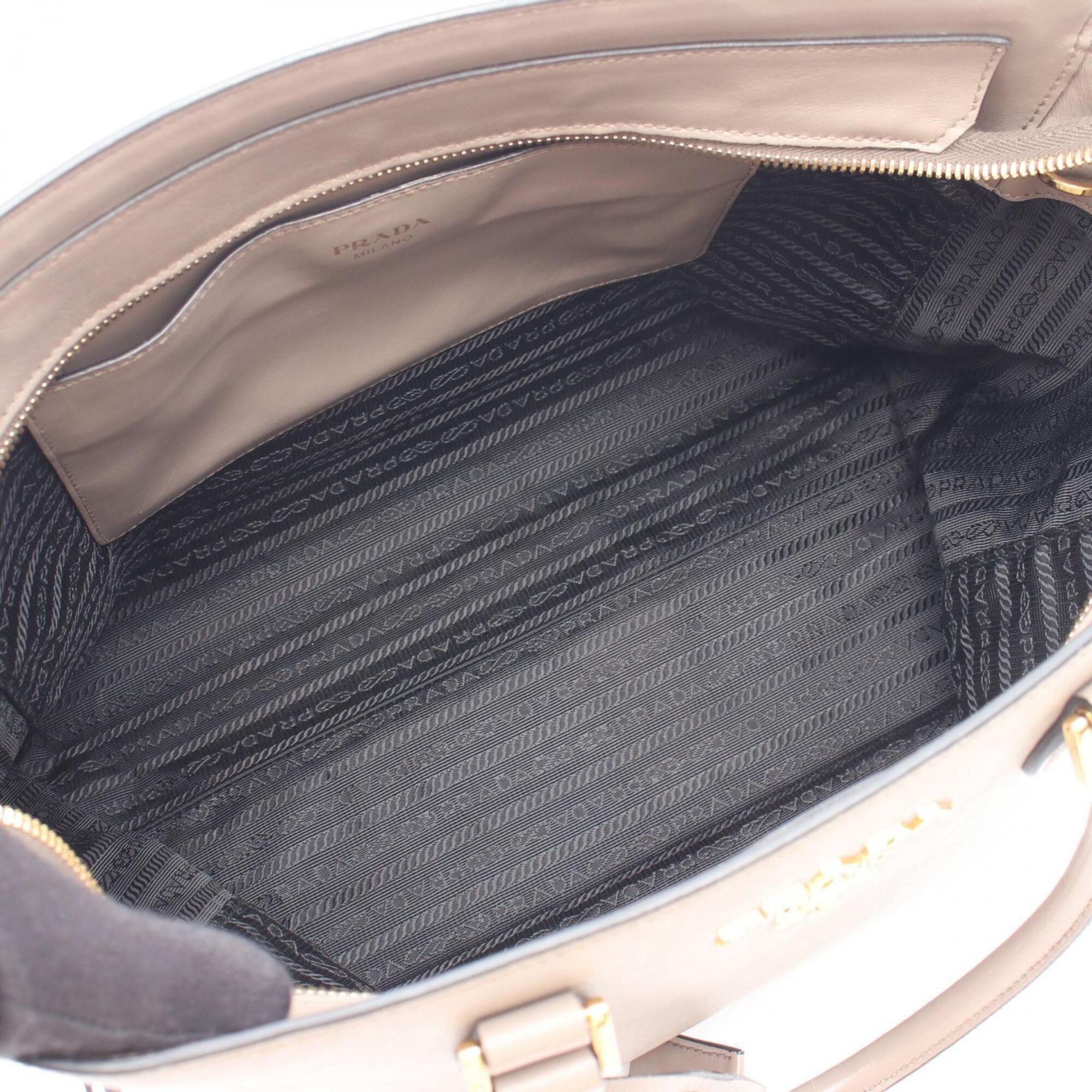 Prada Beige Leather Handbag (Pre-Owned)