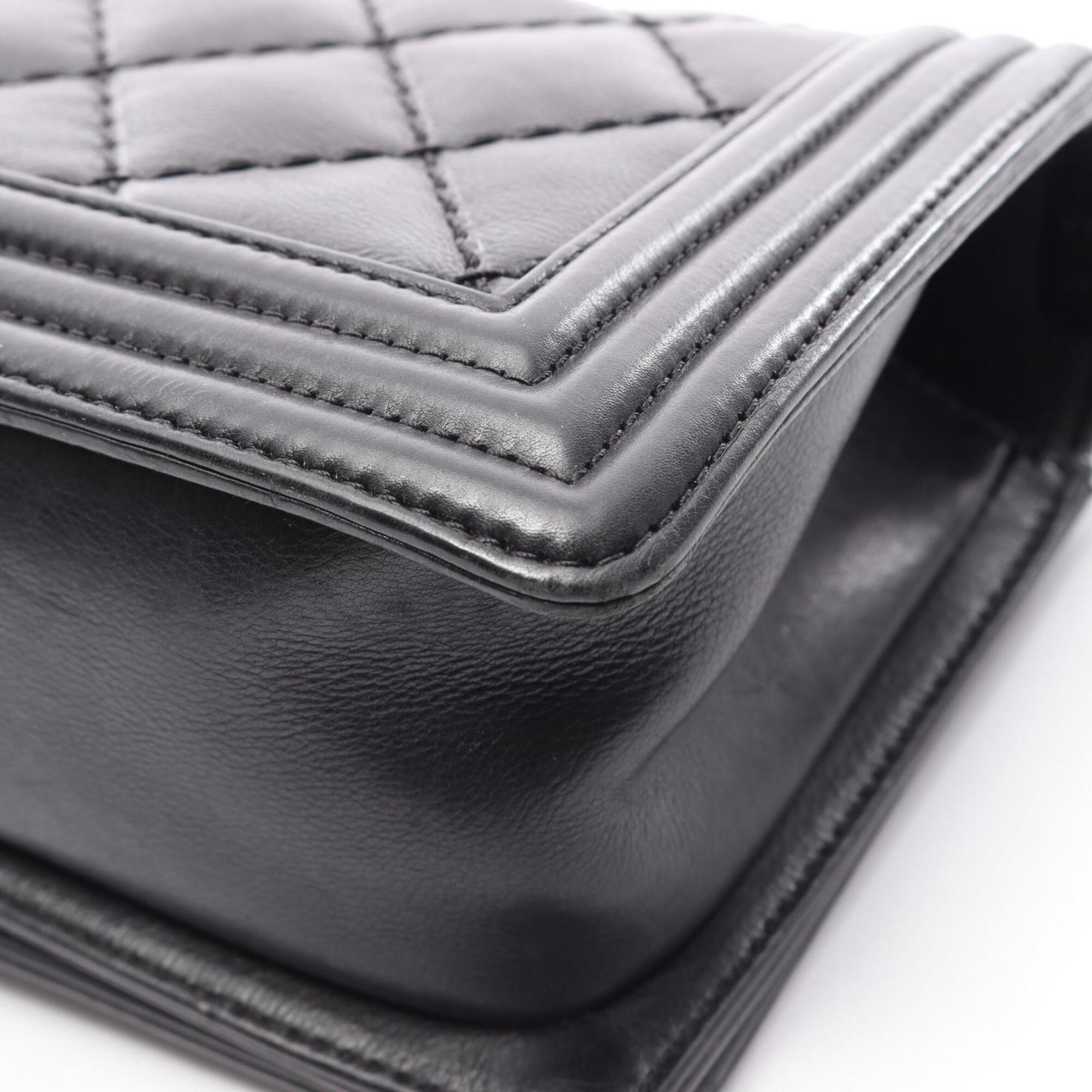 Chanel Black Leather Handbag Shoulder Bag (Pre-Owned)