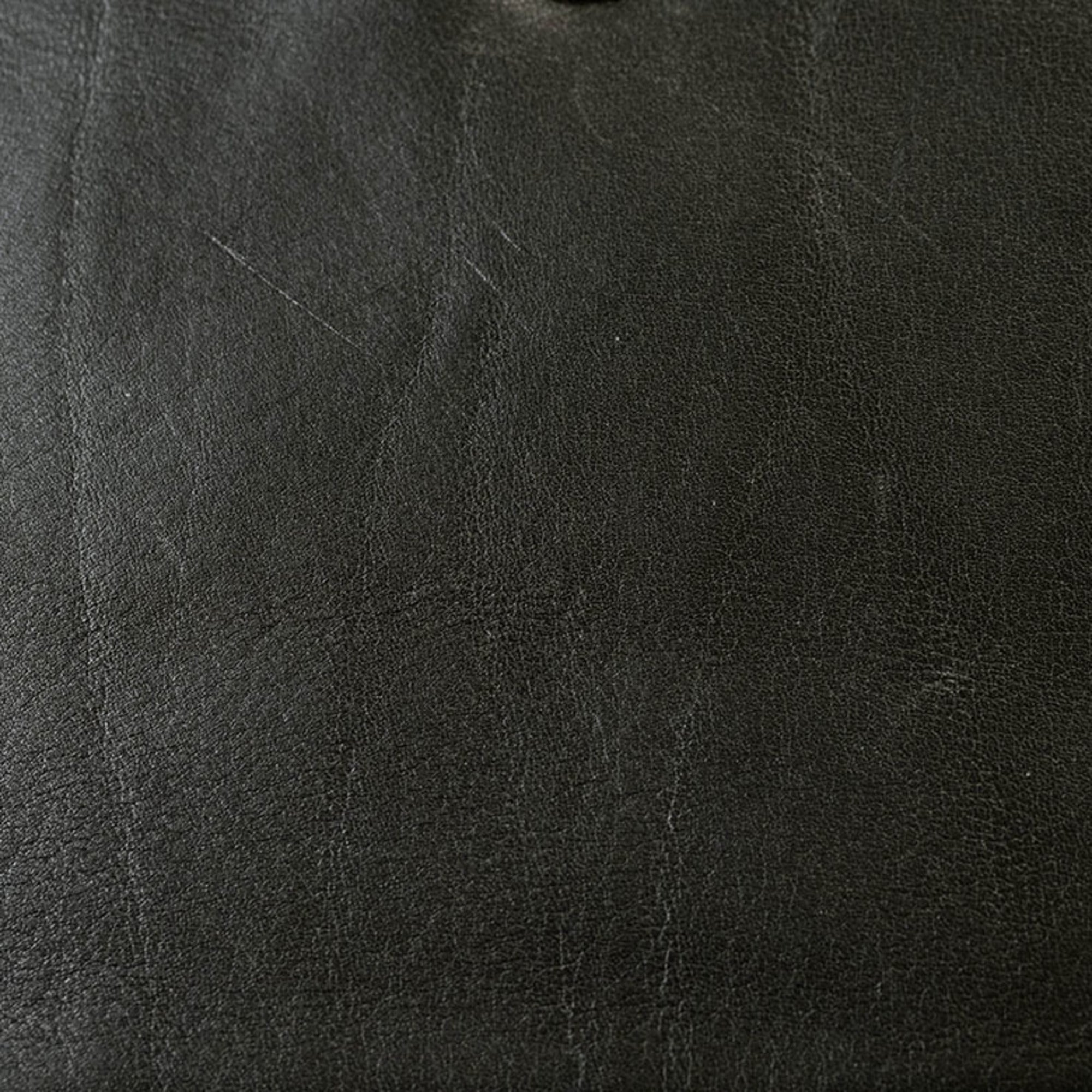 Celine Black Leather Shoulder Bag (Pre-Owned)