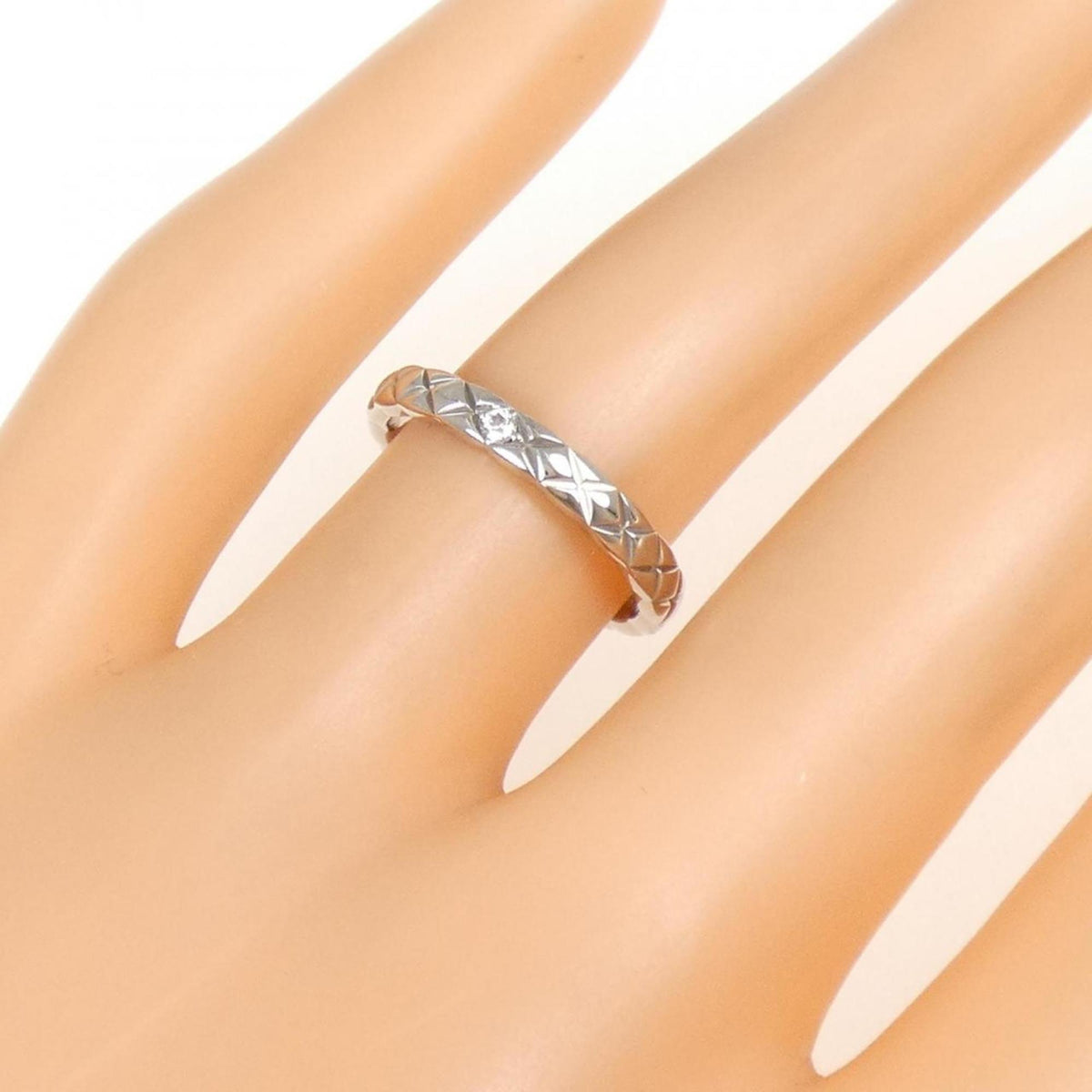 Chanel Platinum Platinum 950 Band Ring (Pre-Owned)
