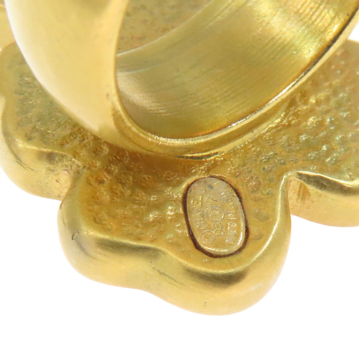 Chanel Gold Pink Metal Band Ring (Pre-Owned)