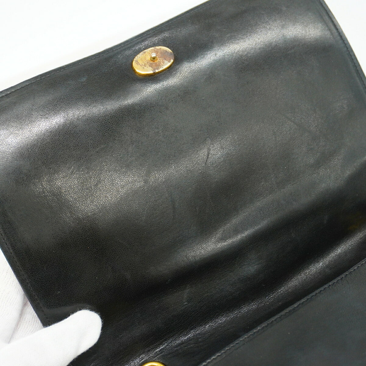 Chanel Black Leather Shoulder Bag (Pre-Owned)
