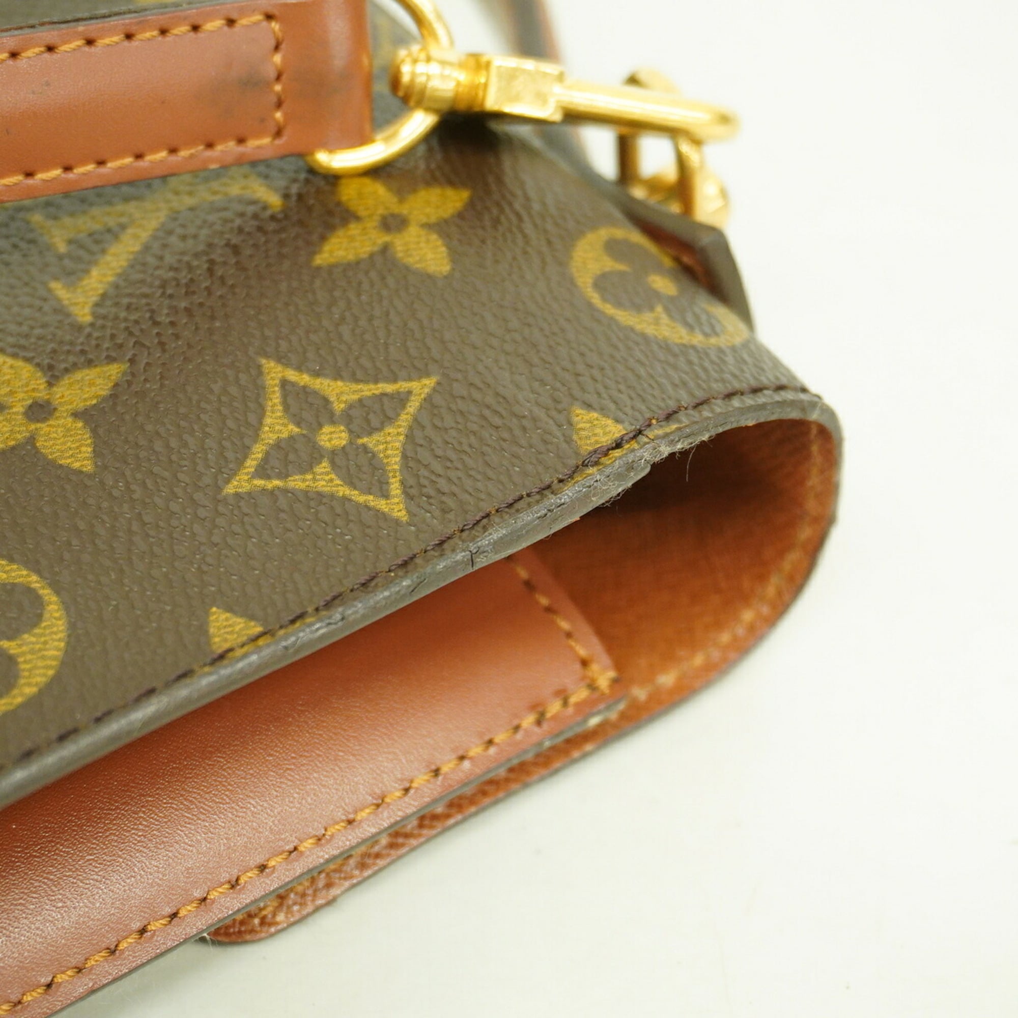 Louis Vuitton Brown Handbag (Pre-Owned)