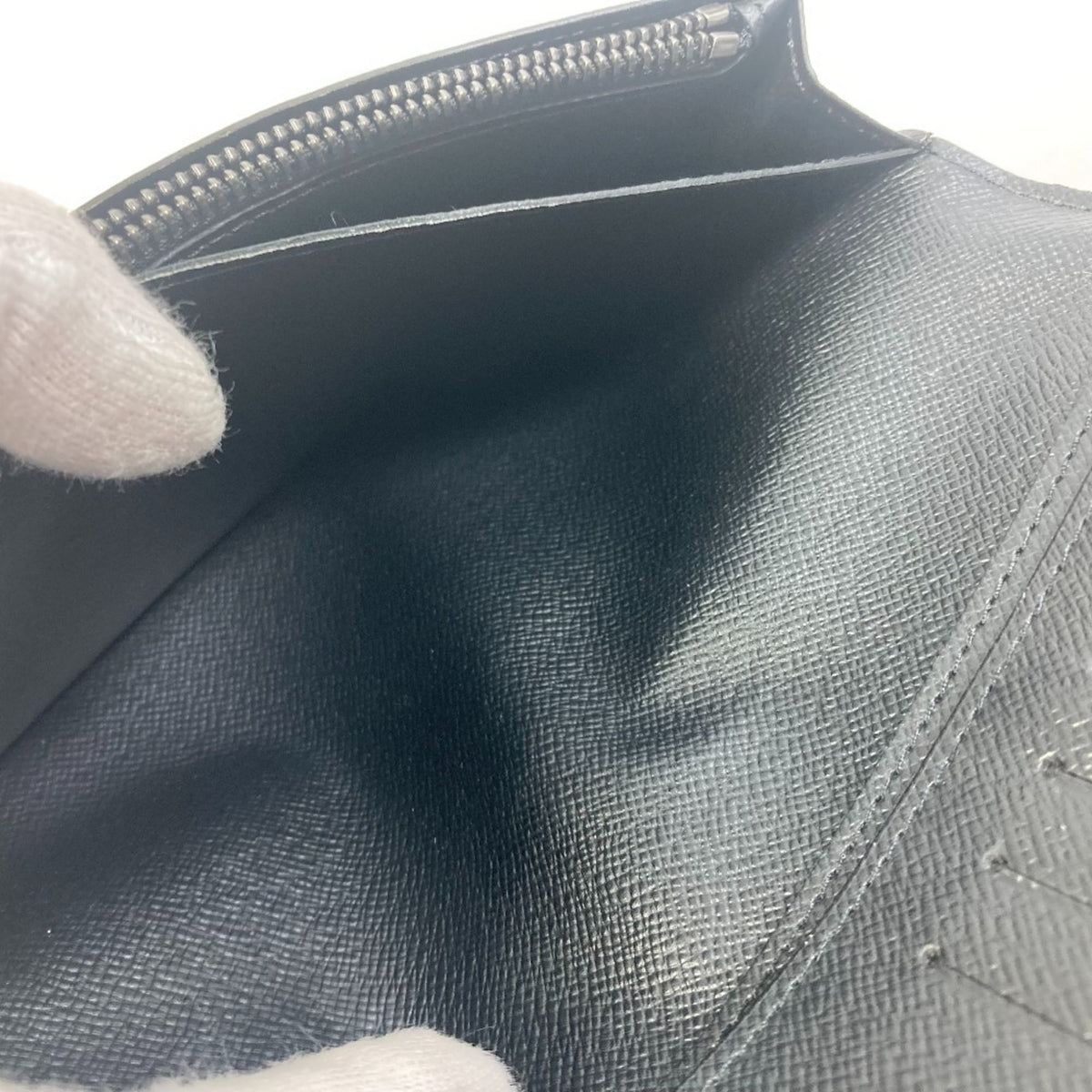 Louis Vuitton Monogram Eclipse Black Monogram Eclipse Long Wallet (Bi-Fold) (Pre-Owned)