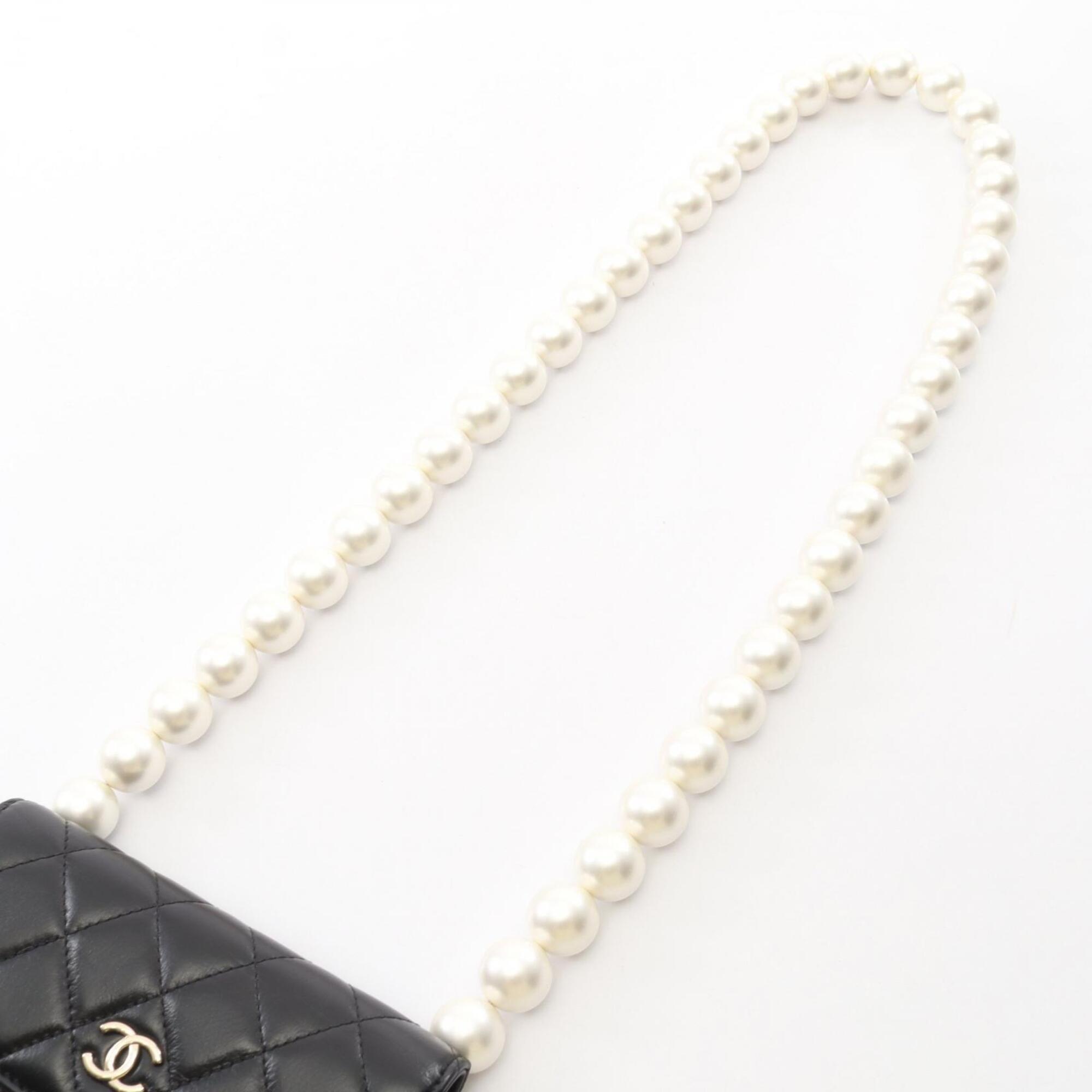 Chanel Black Leather Handbag Shoulder Bag (Pre-Owned)