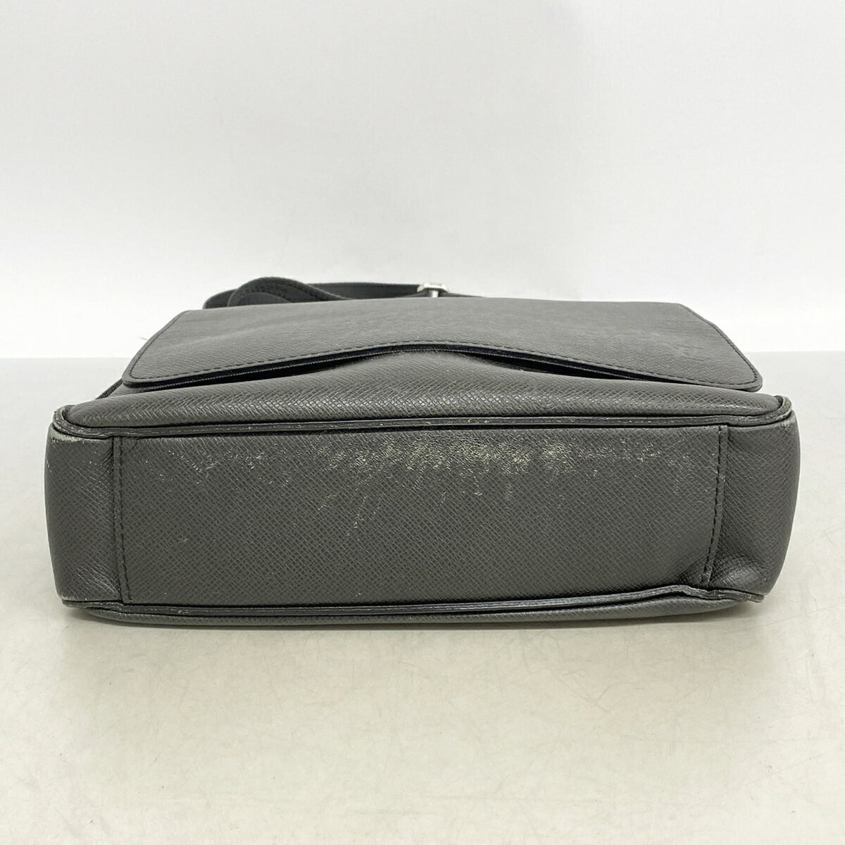 Louis Vuitton Ardoise Shoulder Bag (Pre-Owned)