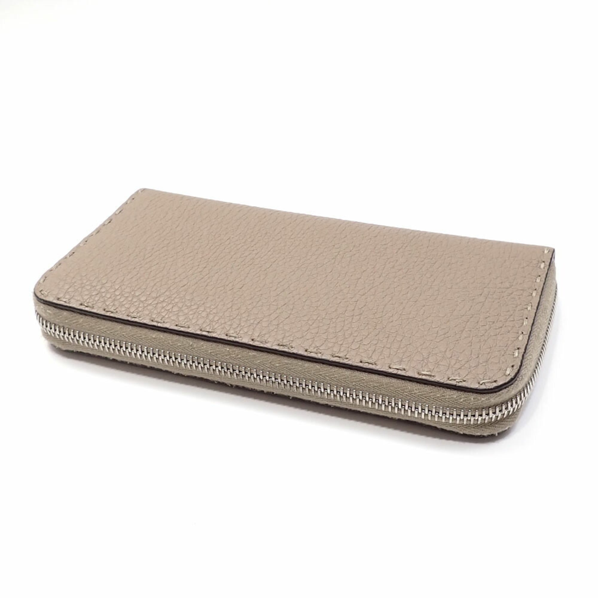 Fendi Leather Long Wallet (Bi-Fold) (Pre-Owned)