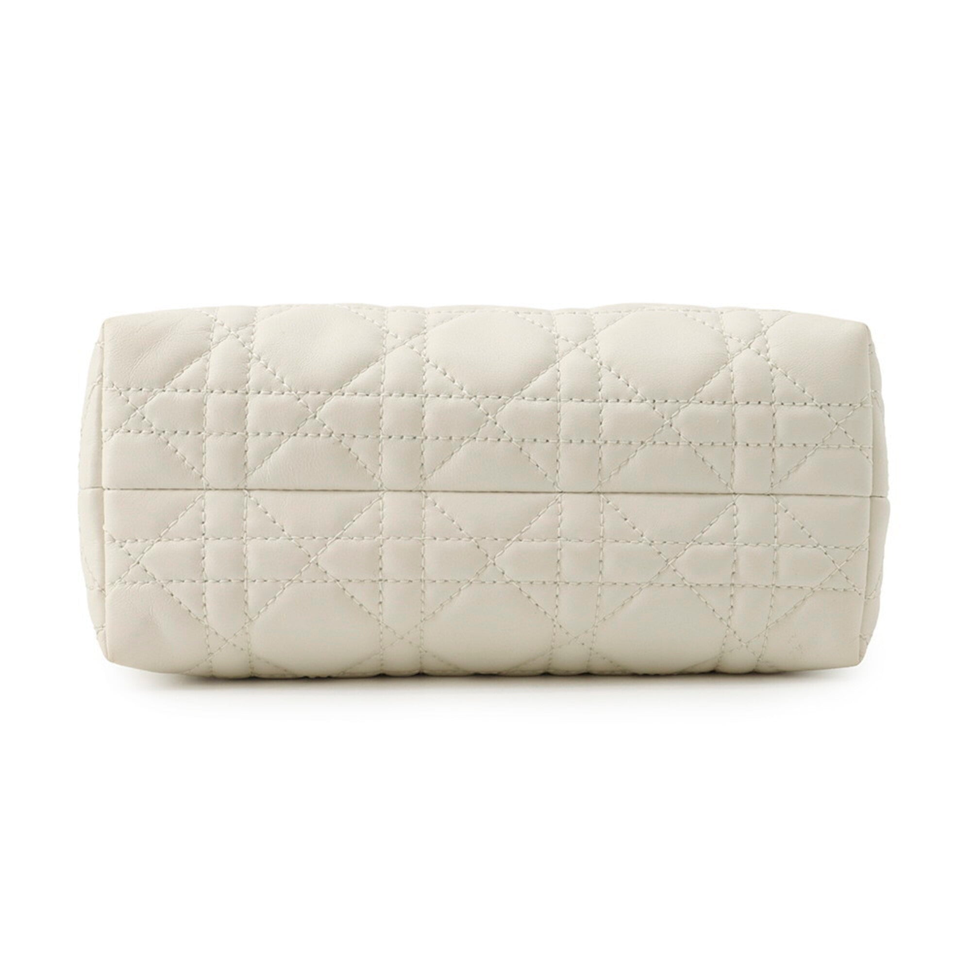 Christian Dior White Leather Artificial Pearl Handbag (Pre-Owned)