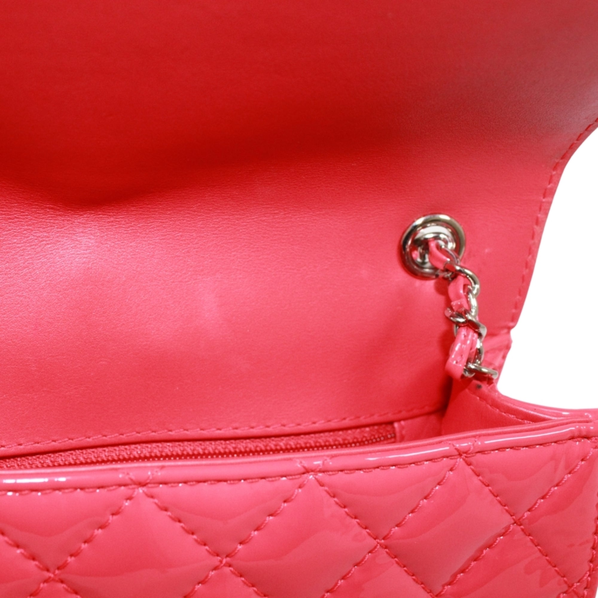 Chanel Pink Patent Leather Shoulder Bag (Pre-Owned)