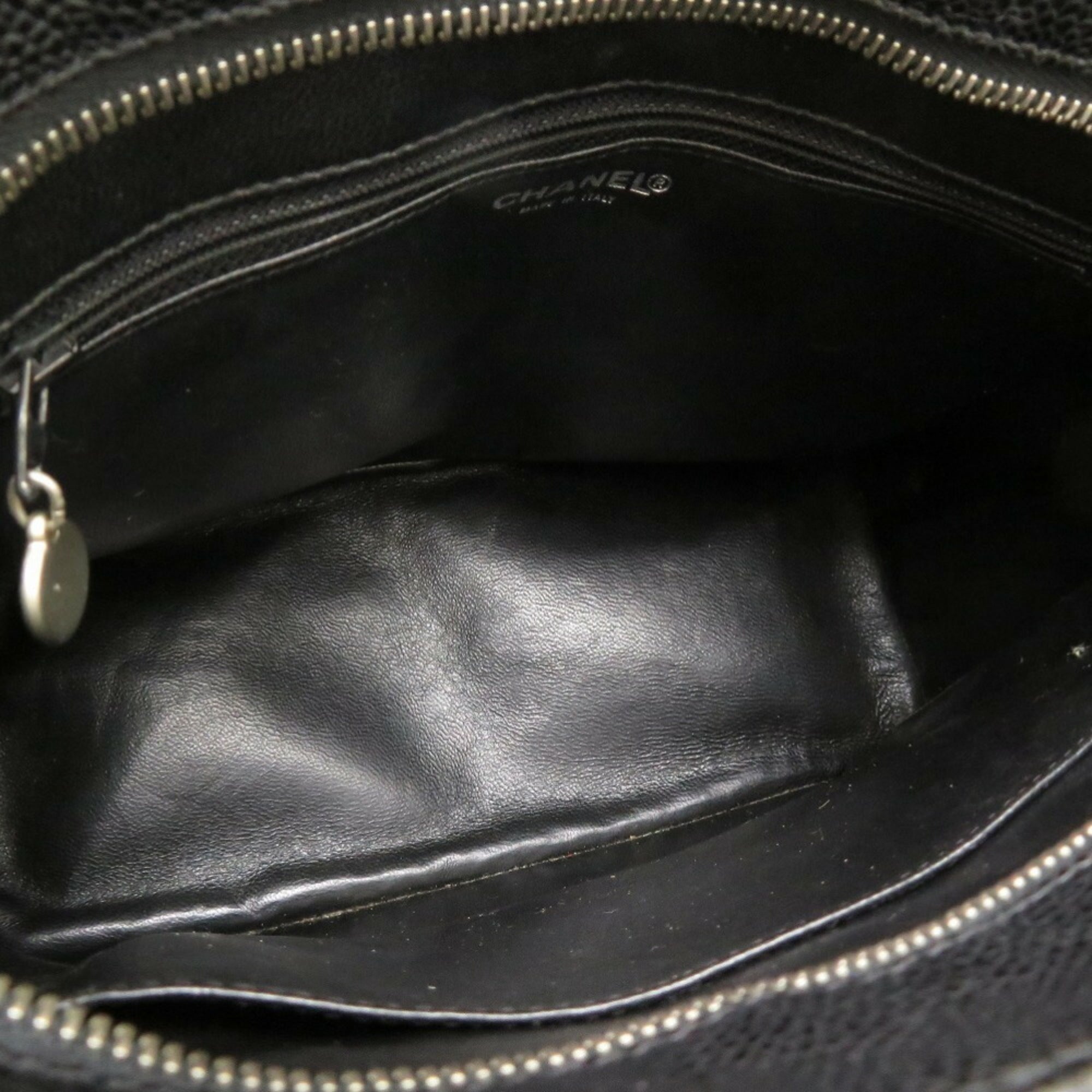 Chanel Black Grained Calfskin Tote Bag (Pre-Owned)
