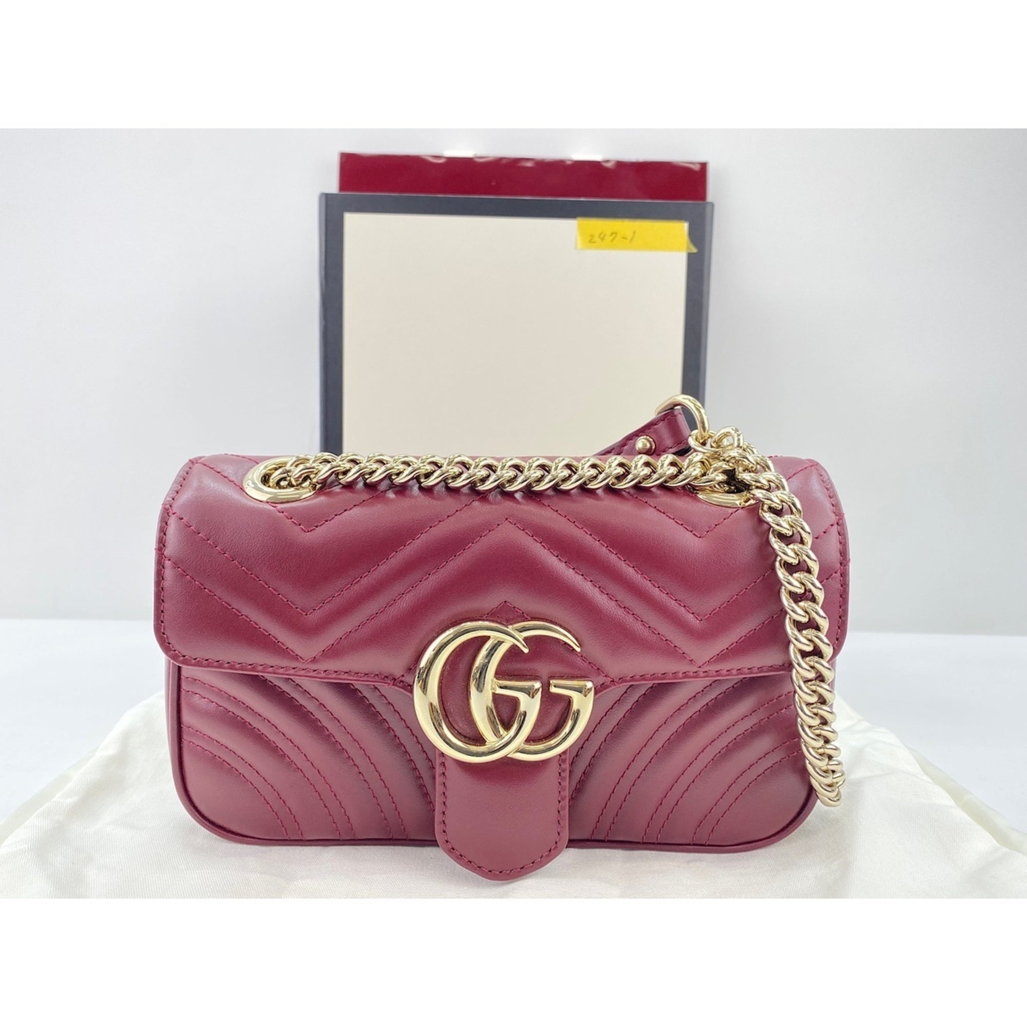 Gucci Red Color Wine Shoulder Bag (Pre-Owned)