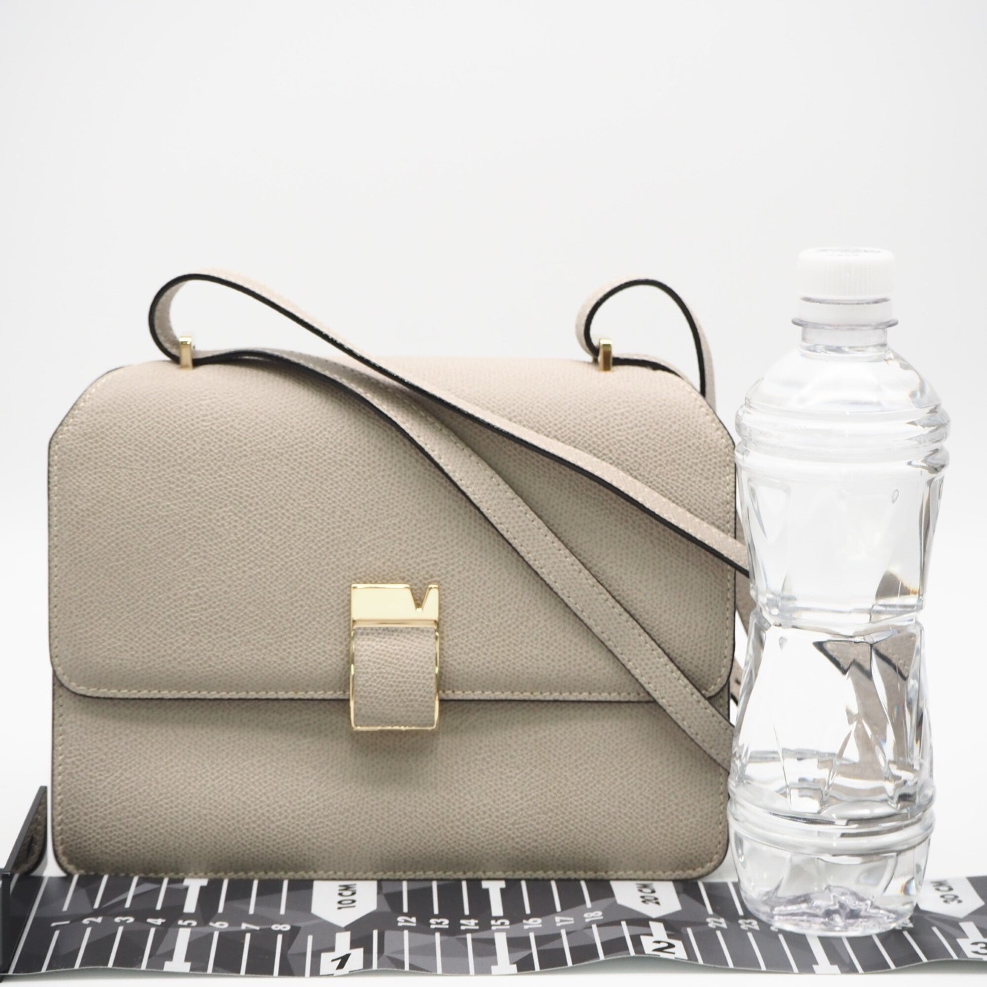 Valextra Beige Leather Shoulder Bag (Pre-Owned)