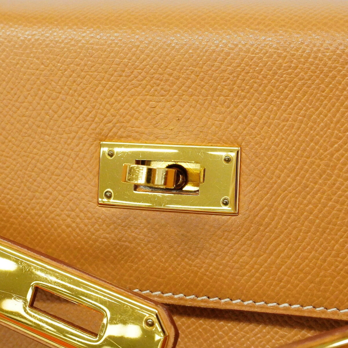 Hermes Natural Sable Courchevel Leather Handbag (Pre-Owned)