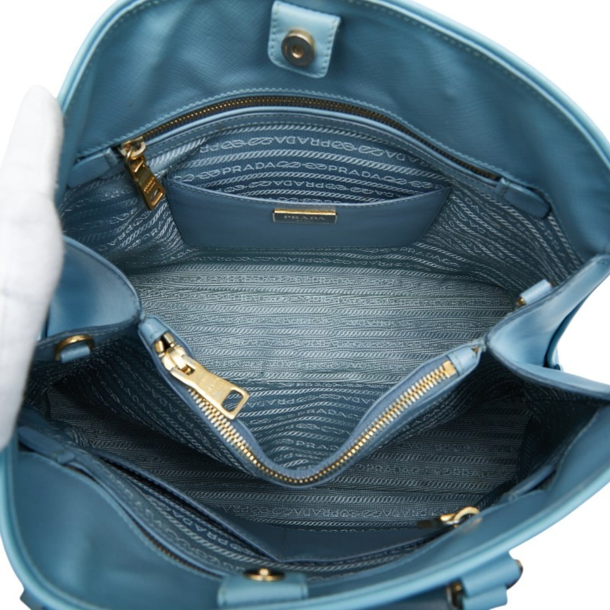 Prada Light Blue Leather Handbag (Pre-Owned)