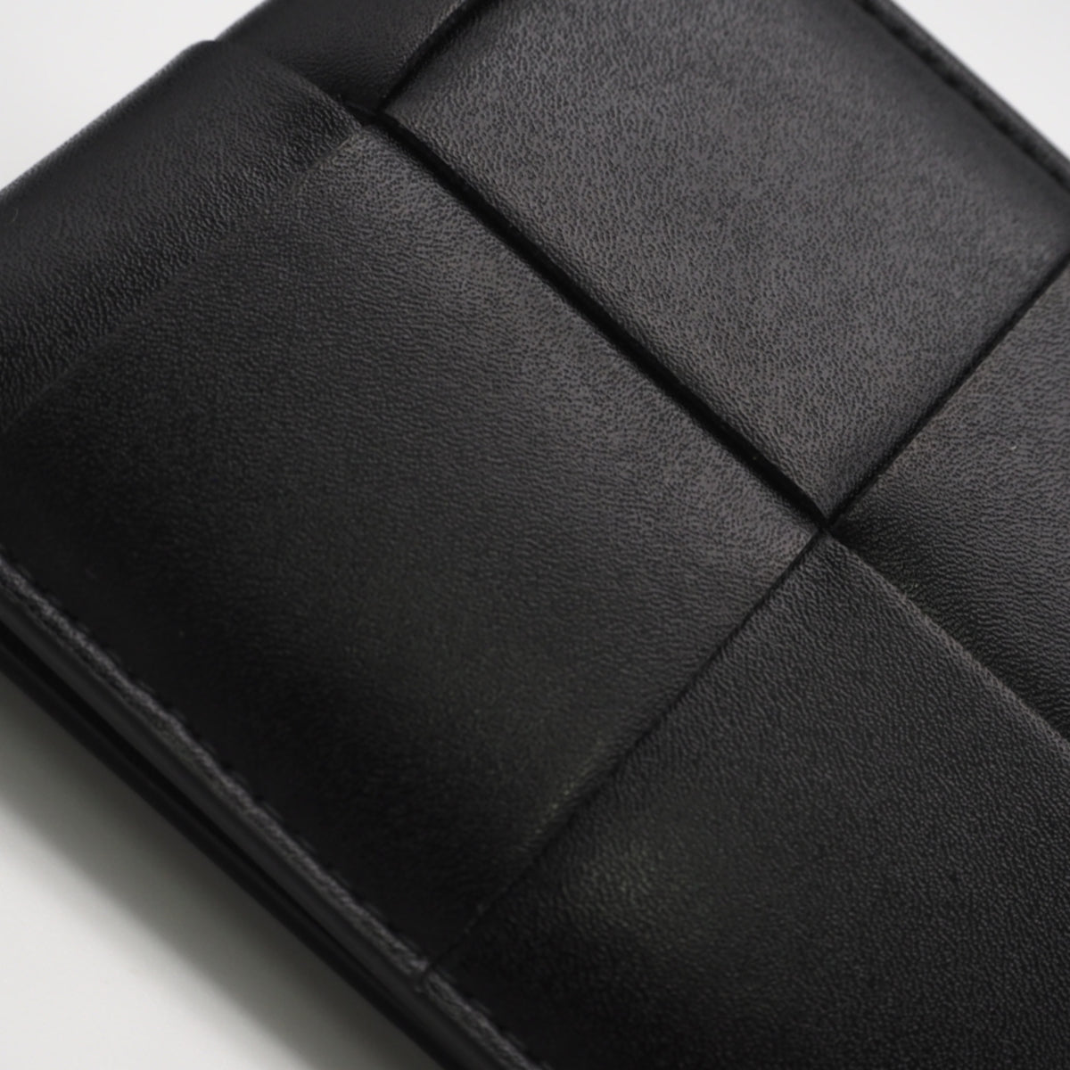 Bottega Veneta Black Leather Wallet (Bi-Fold) (Pre-Owned)