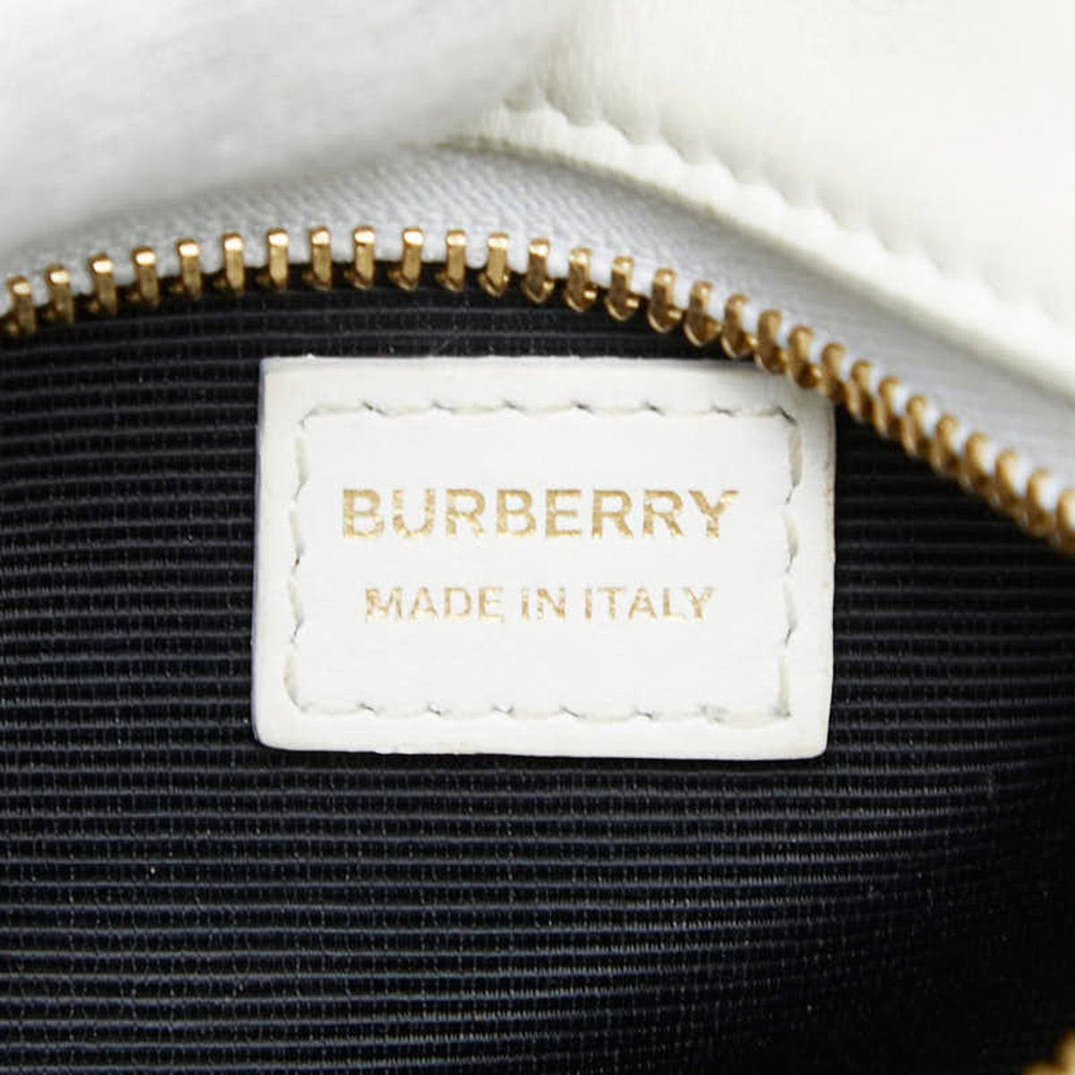 Burberry White Pochette Shoulder Bag (Pre-Owned)