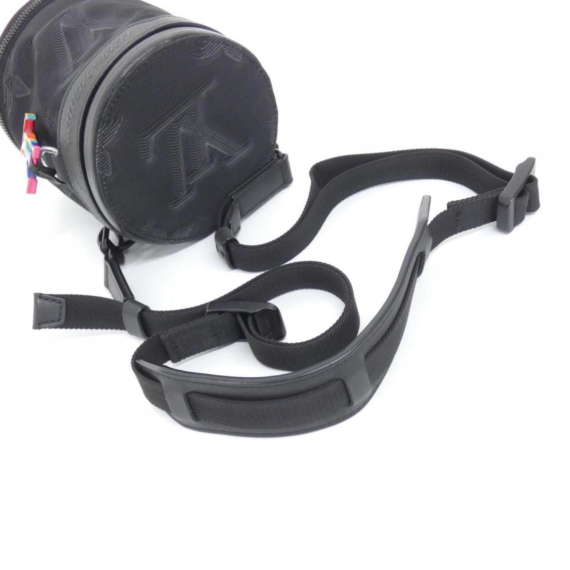 Louis Vuitton Black Nylon Shoulder Bag (Pre-Owned)