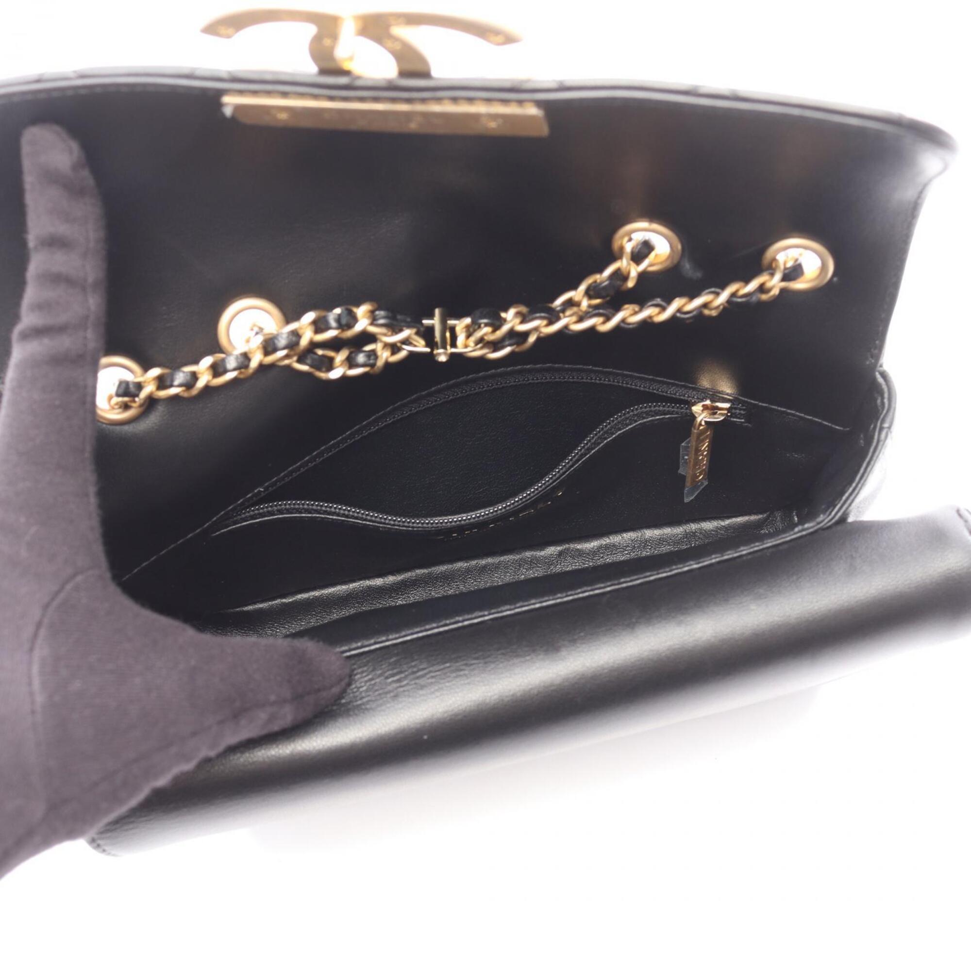 Chanel Black Leather Handbag Shoulder Bag (Pre-Owned)