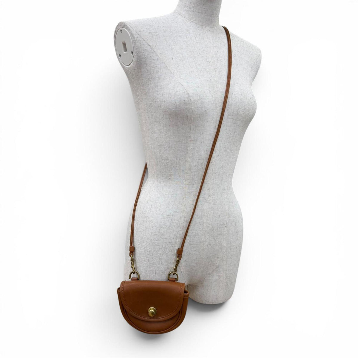 Coach Brown Leather Shoulder Bag (Pre-Owned)