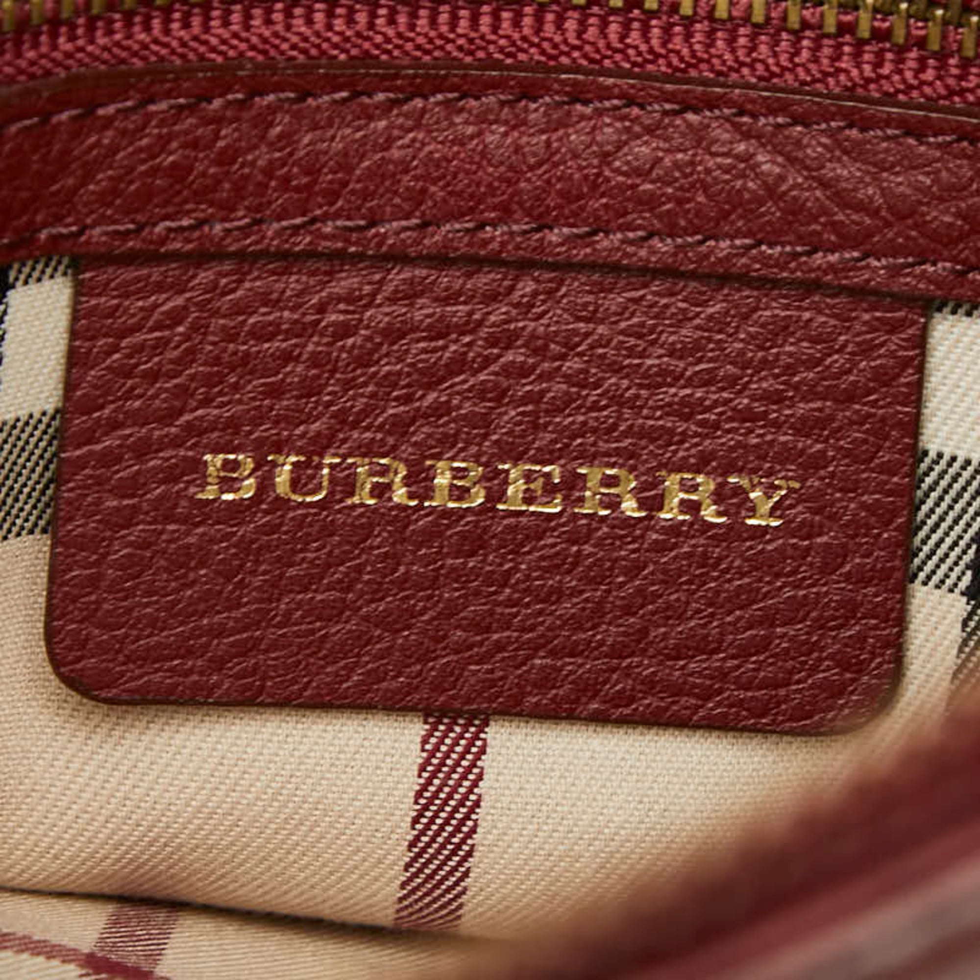 Burberry Red Color Leather Shoulder Bag (Pre-Owned)
