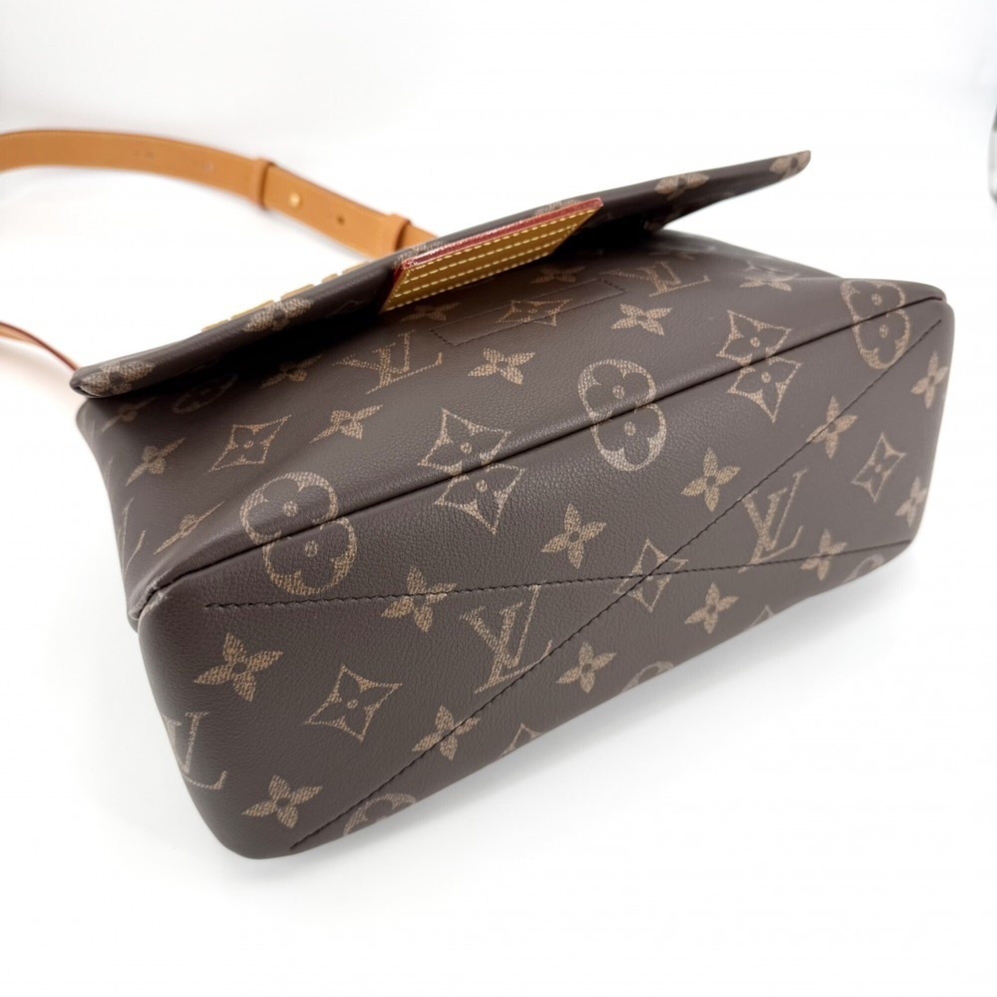 Louis Vuitton Brown Monogram Canvas Shoulder Bag (Pre-Owned)