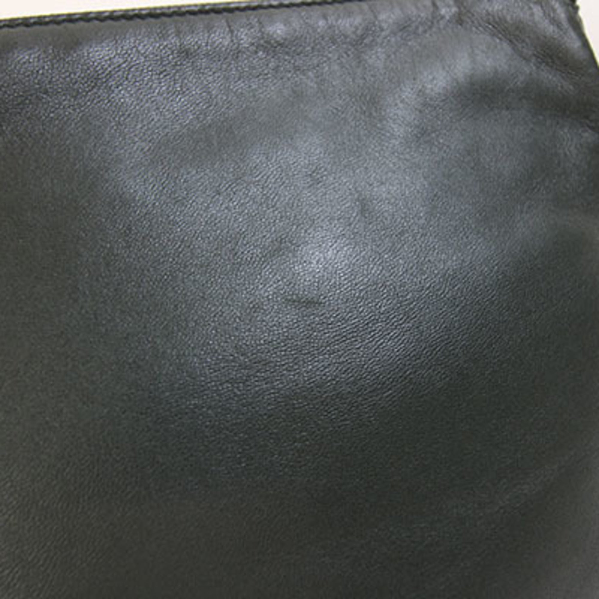 Loewe Green Leather Shoulder Bag (Pre-Owned)