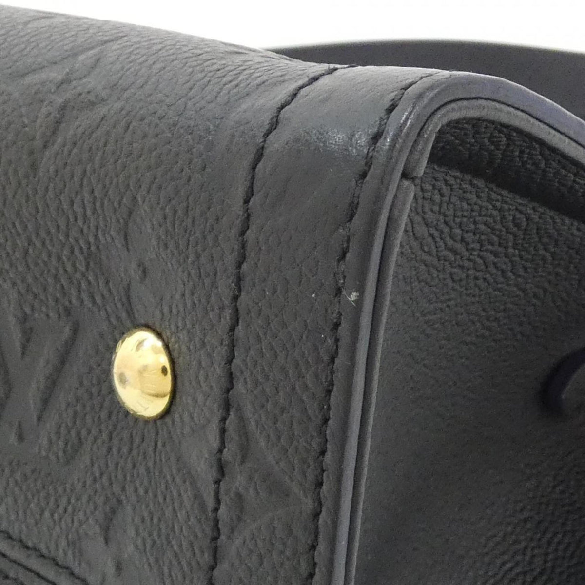 Louis Vuitton Black Leather Handbag (Pre-Owned)
