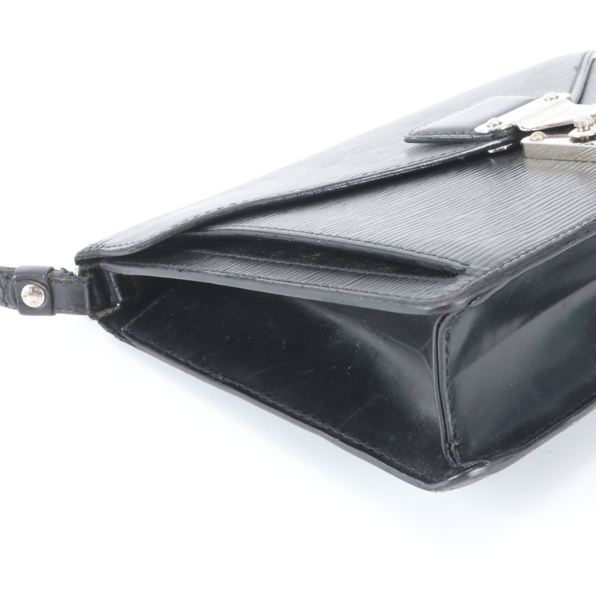 Louis Vuitton Noir Leather Handbag Pochette Pouch (Pre-Owned)