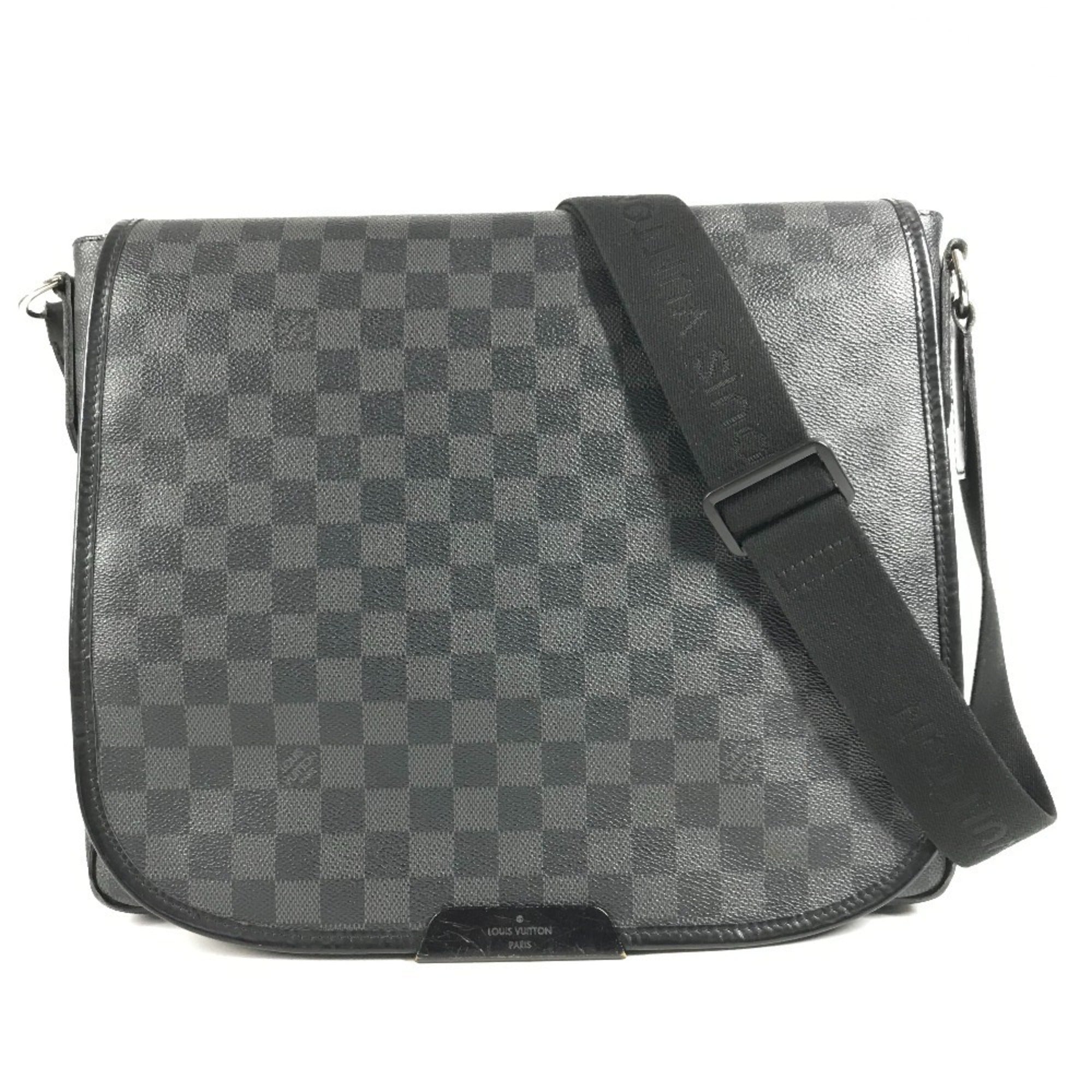 Louis Vuitton Black Damier Graphite Messenger Bag Shoulder Bag (Pre-Owned)