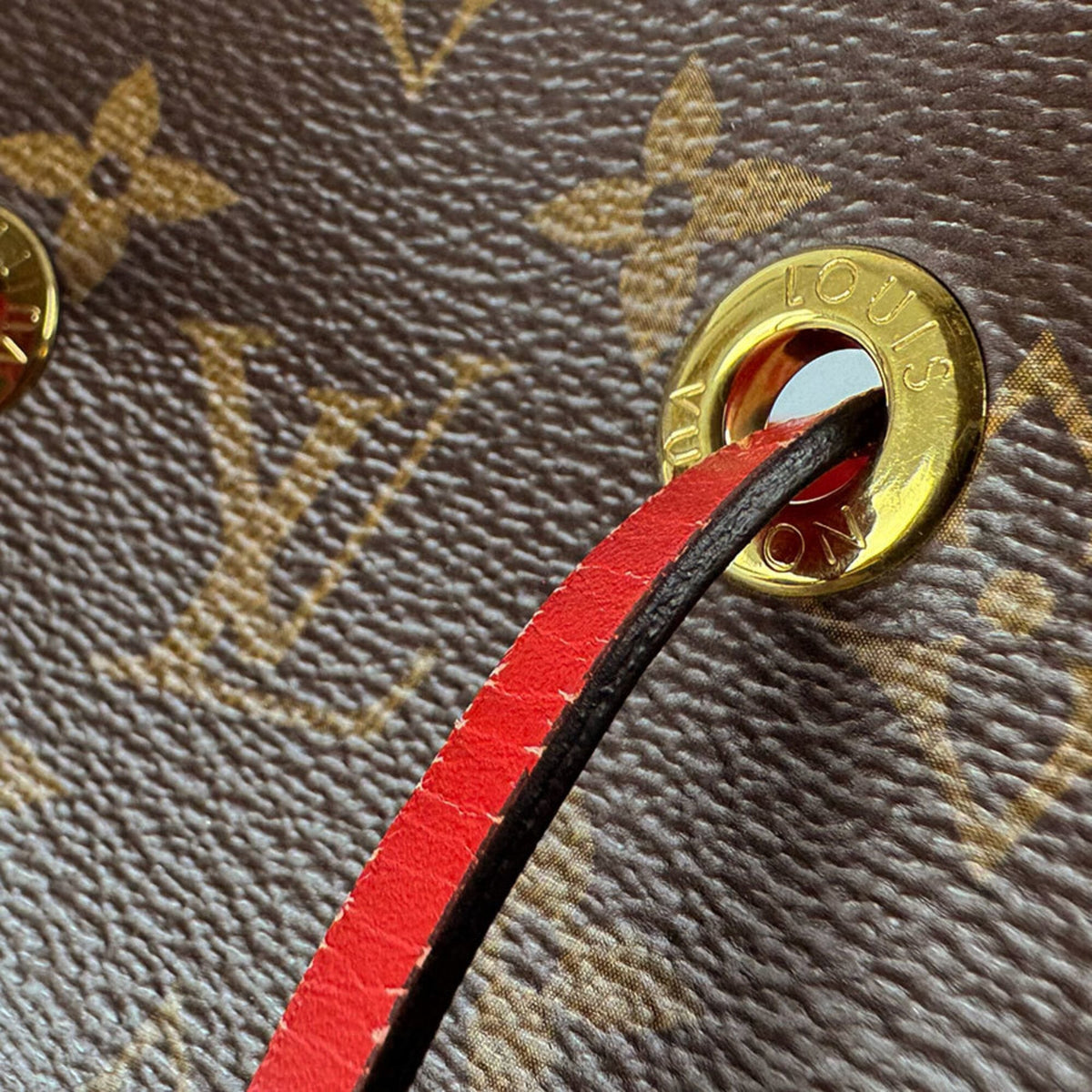 Louis Vuitton Coquelicots Monogram Monogram Shoulder Bag (Pre-Owned)
