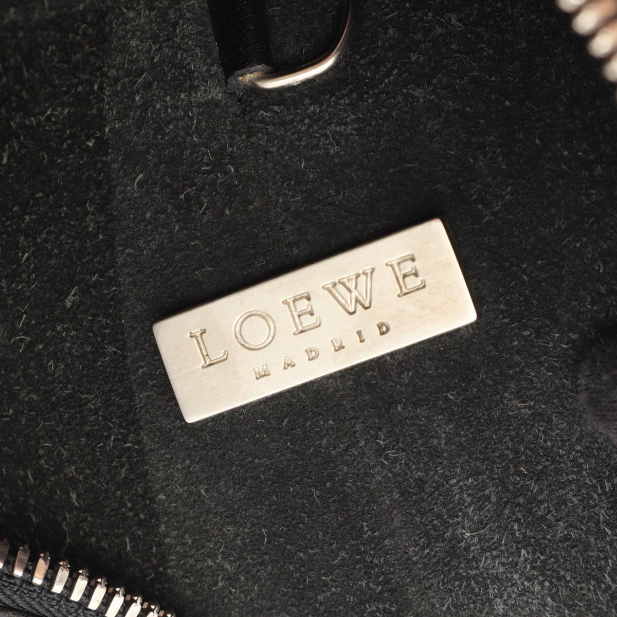 Loewe Black Leather Handbag Sling Bag (Pre-Owned)