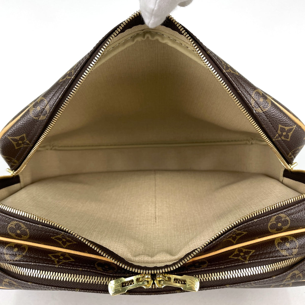 Louis Vuitton Brown Monogram Shoulder Bag (Pre-Owned)