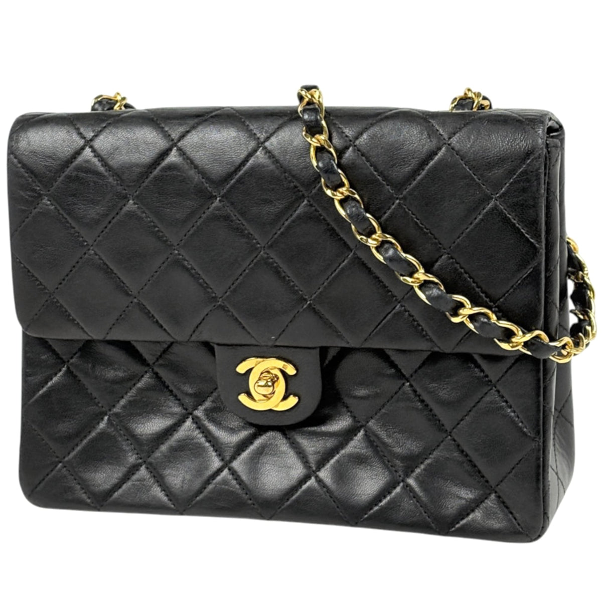 Chanel Black Leather Shoulder Bag (Pre-Owned)
