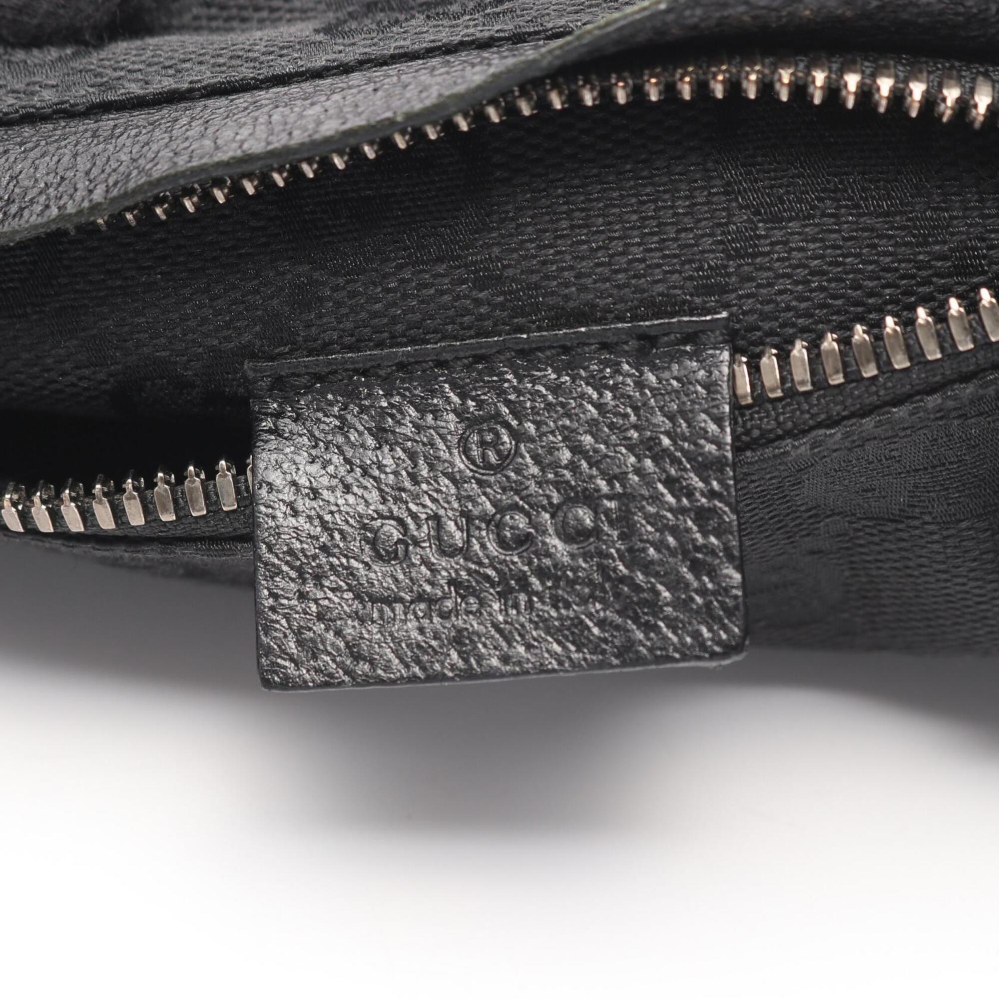 Gucci Black Canvas Leather Fanny Pack Handbag (Pre-Owned)