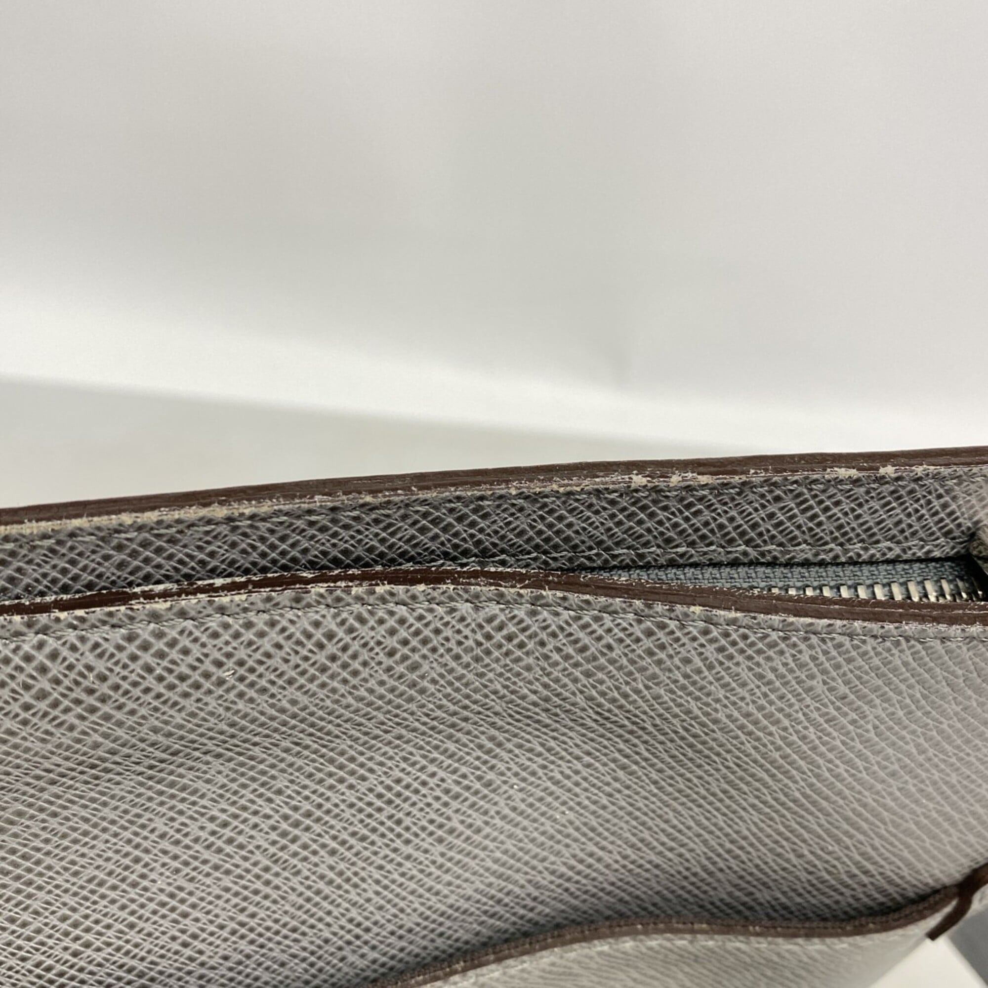 Louis Vuitton Glacier Shoulder Bag (Pre-Owned)