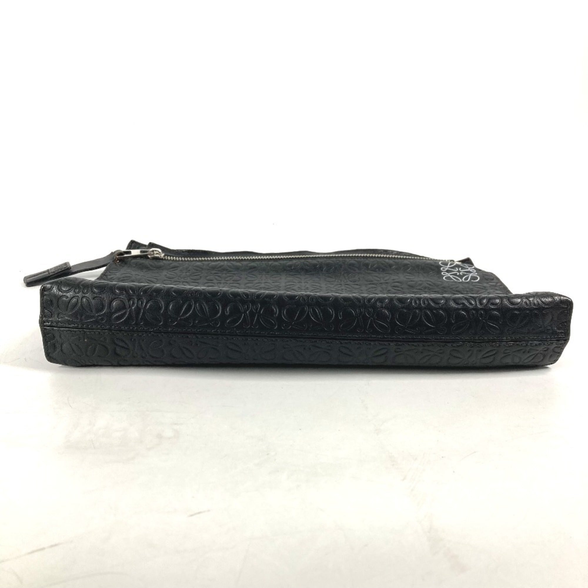 Loewe Black Leather Clutch Bag (Pre-Owned)