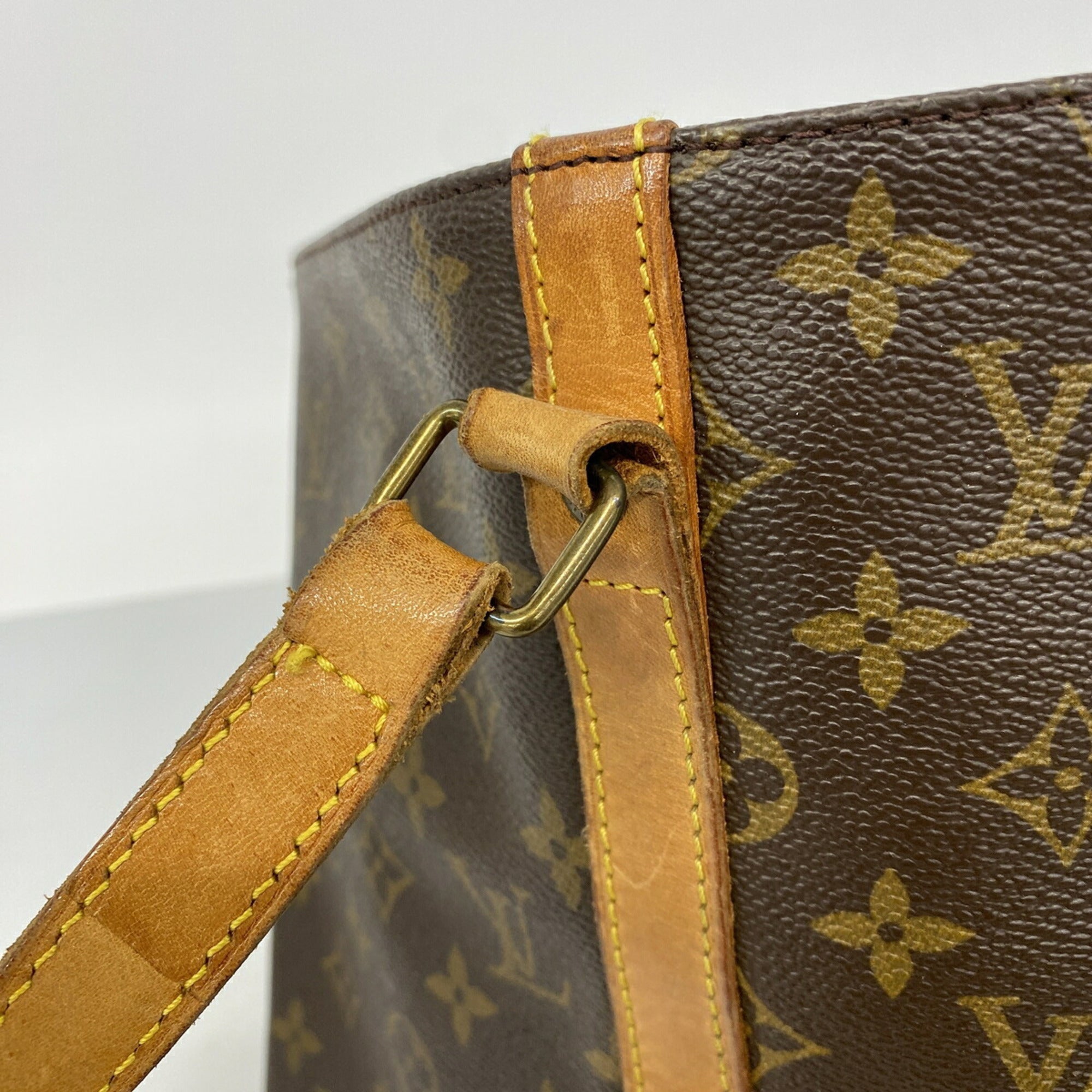 Louis Vuitton Brown Tote Bag (Pre-Owned)