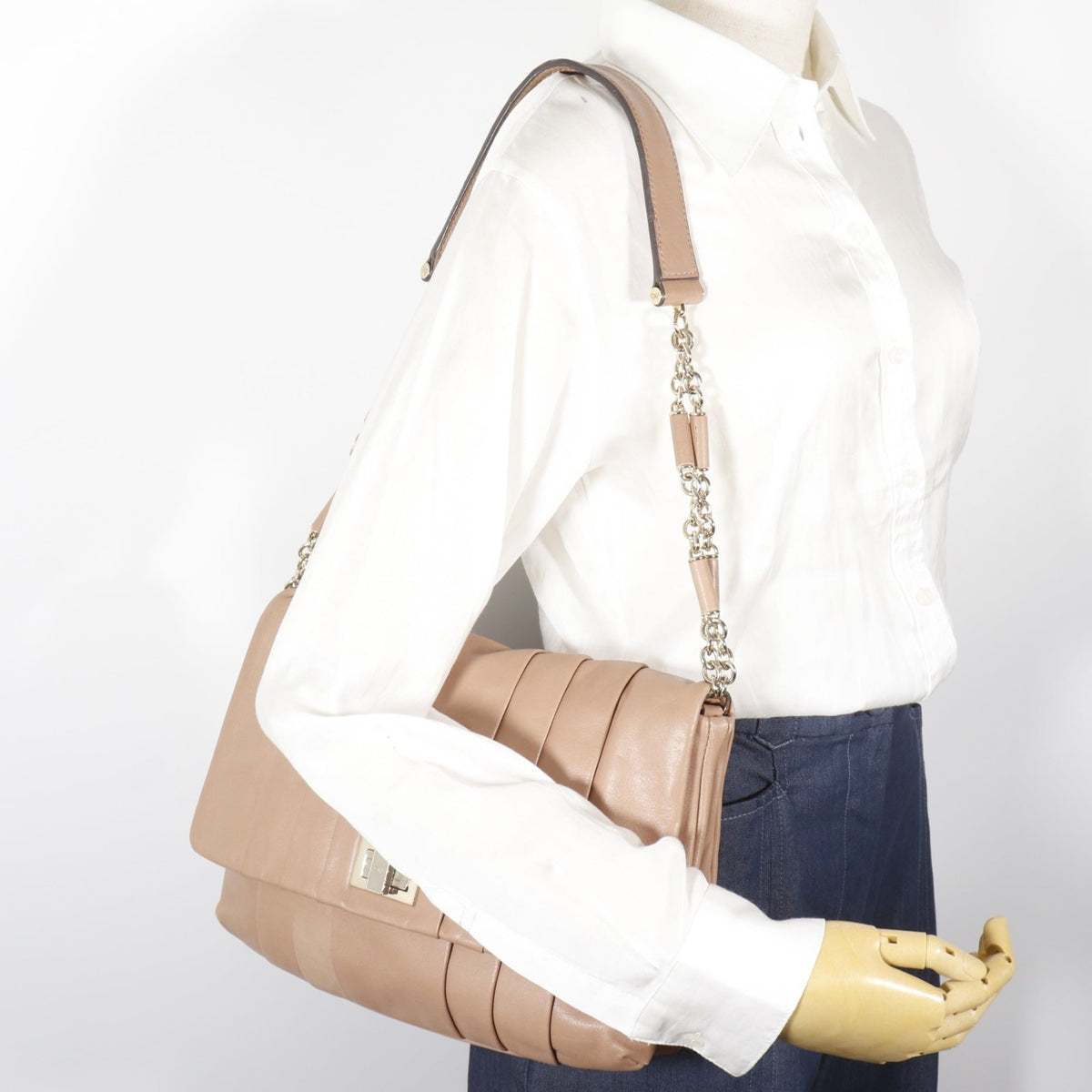 Anya Hindmarch Beige Leather Shoulder Bag (Pre-Owned)