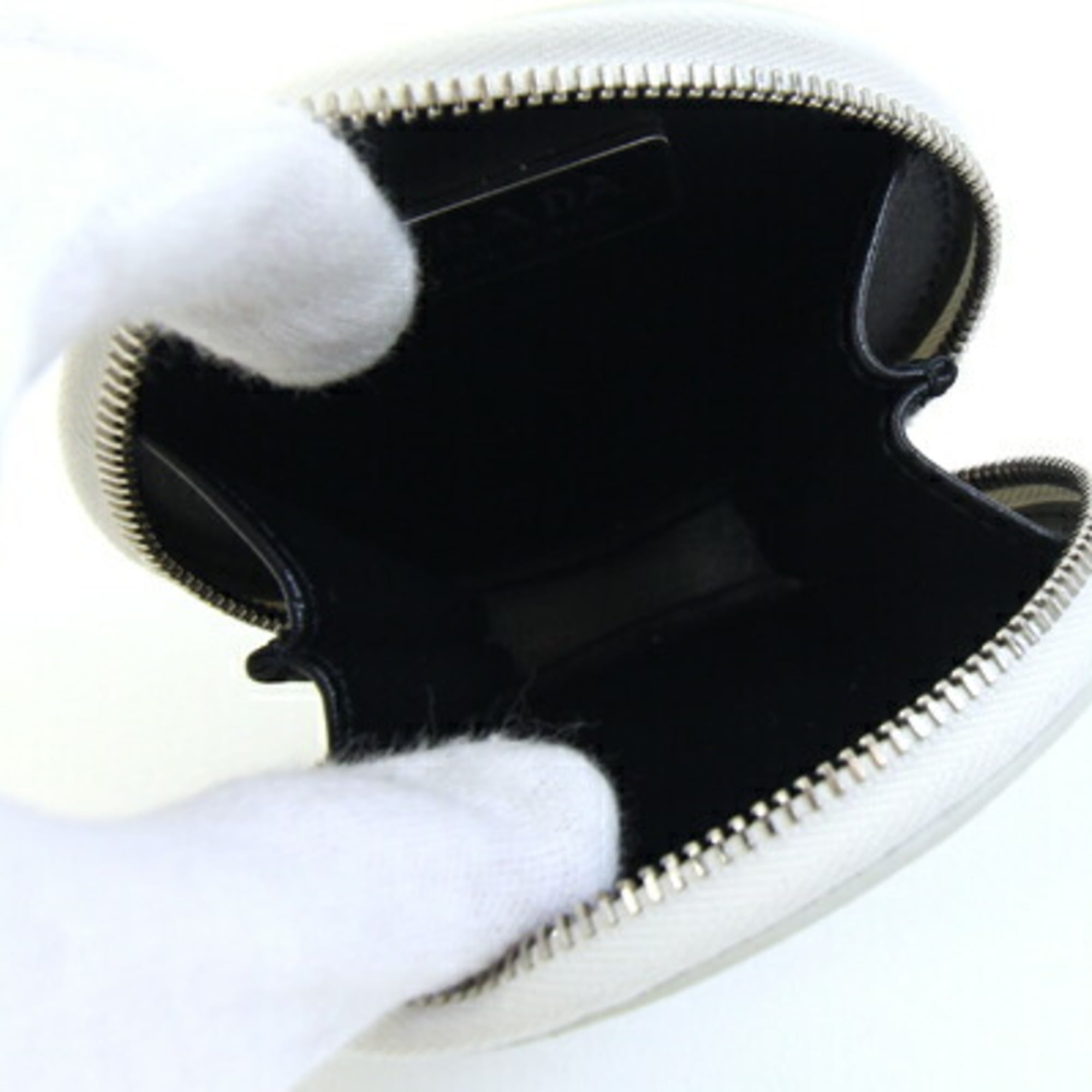Prada Silver White Leather Pouch (Pre-Owned)