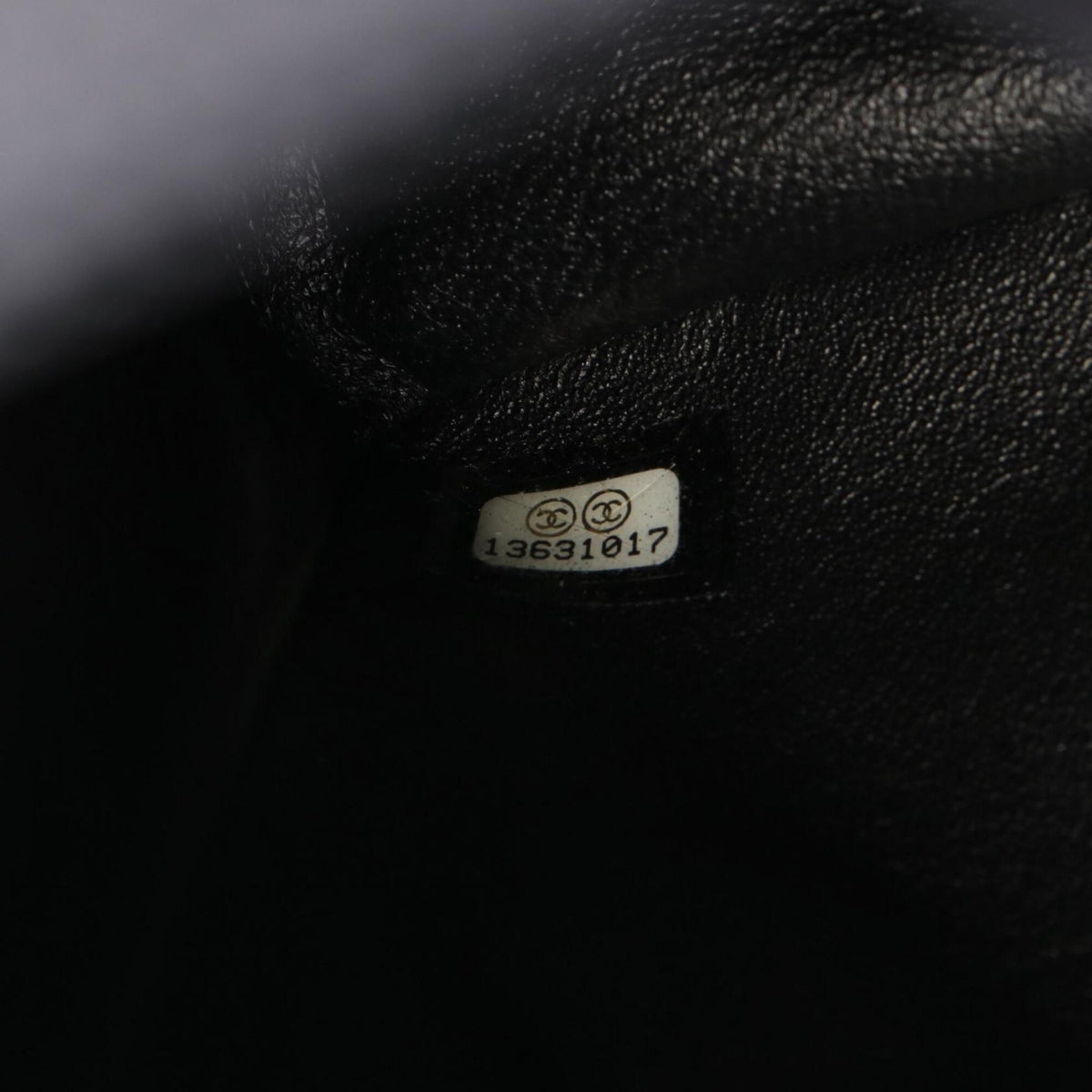 Chanel Black Grained Calfskin Handbag Shoulder Bag (Pre-Owned)