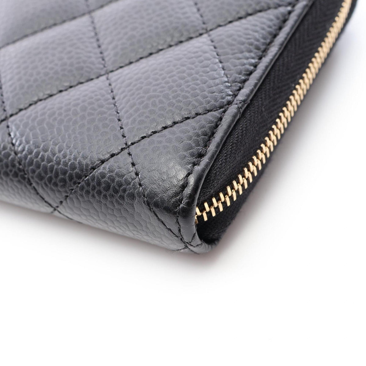 Chanel Black Grained Calfskin Long Wallet (Bi-Fold) (Pre-Owned)