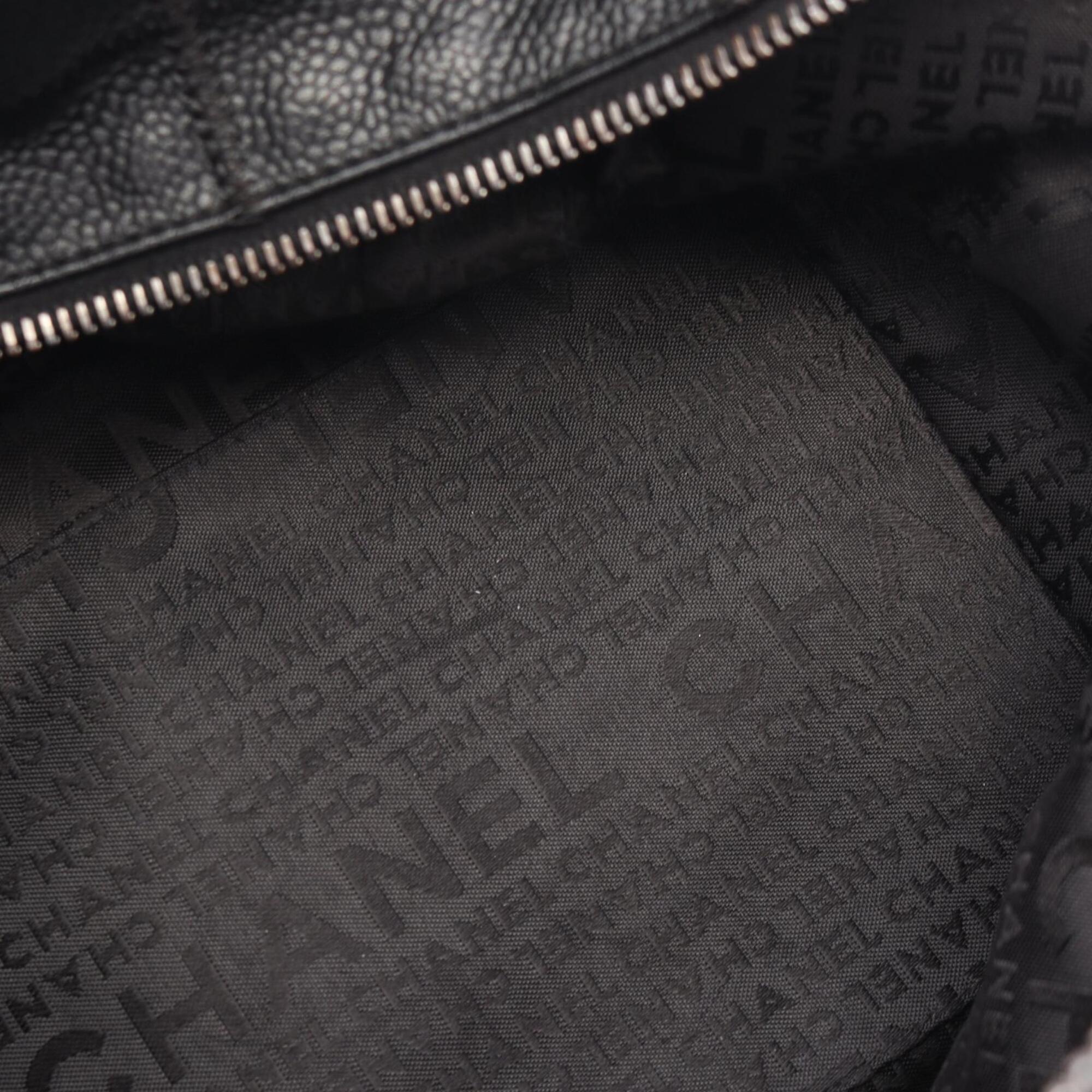 Chanel Black Leather Handbag Shoulder Bag (Pre-Owned)