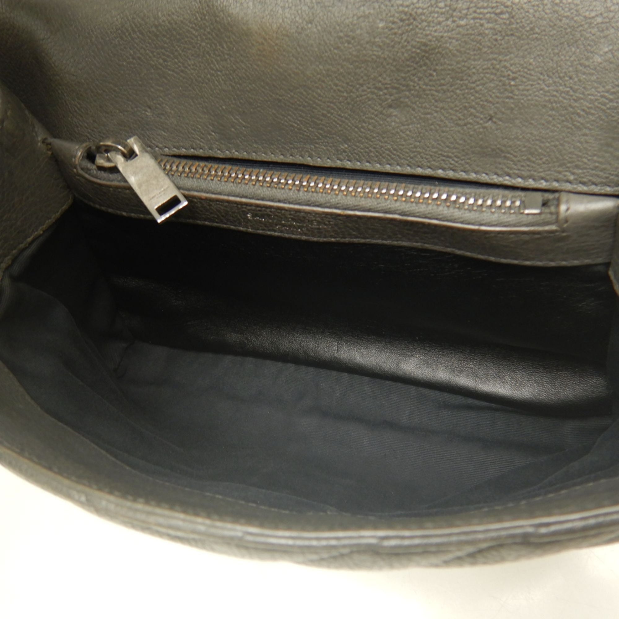 Yves Saint Laurent Gray Leather Handbag School Bag (Pre-Owned)