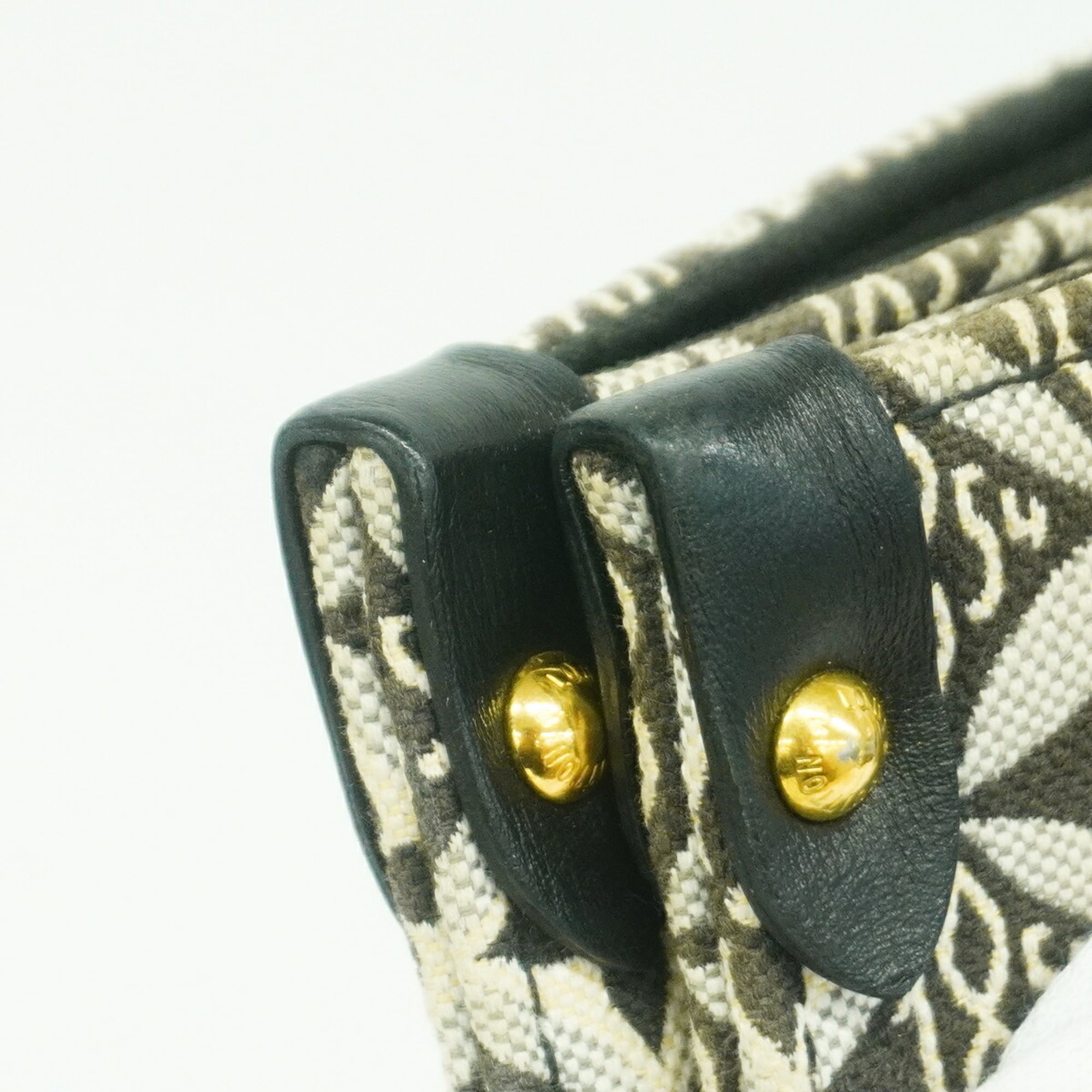 Louis Vuitton Black Tote Bag (Pre-Owned)