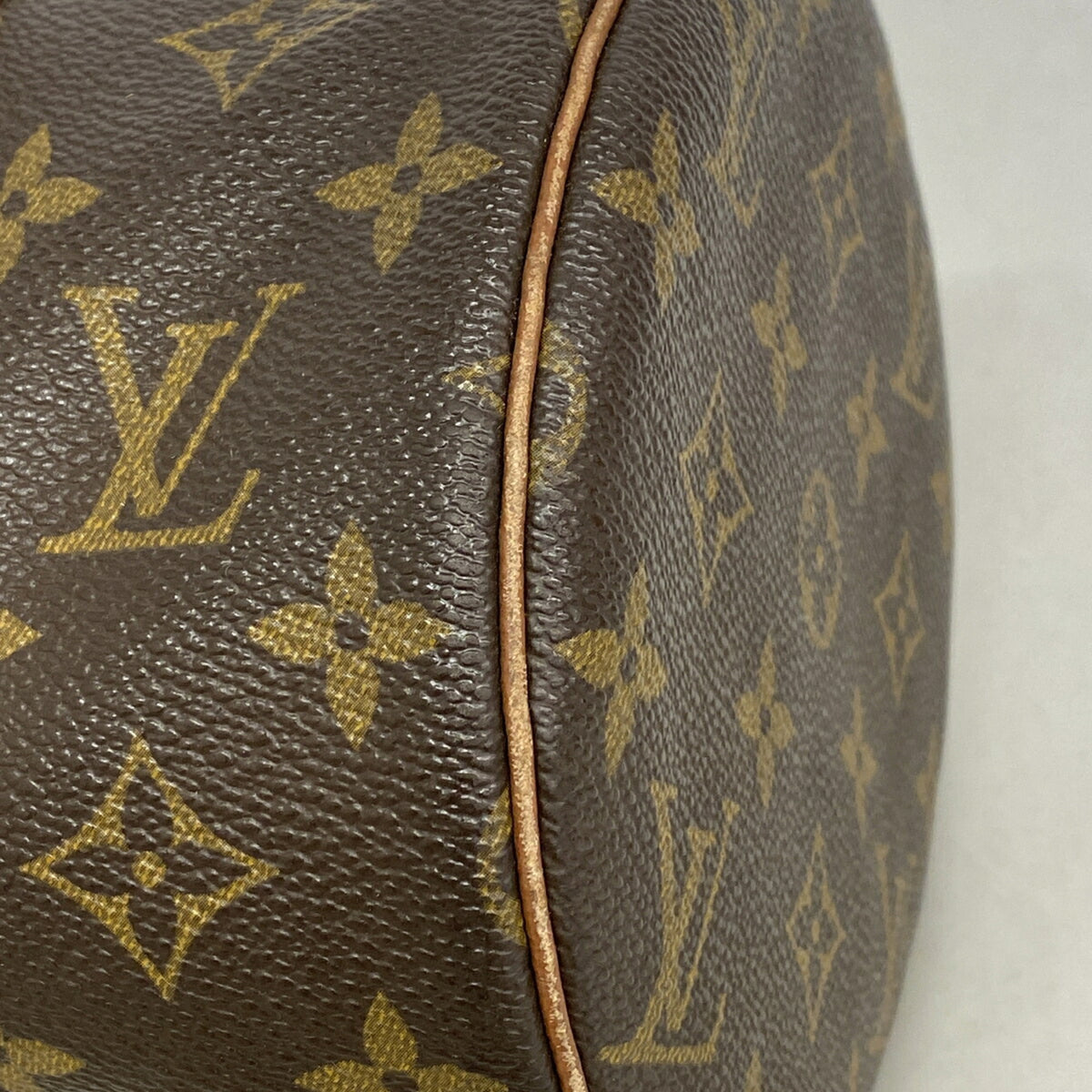 Louis Vuitton Brown Handbag (Pre-Owned)
