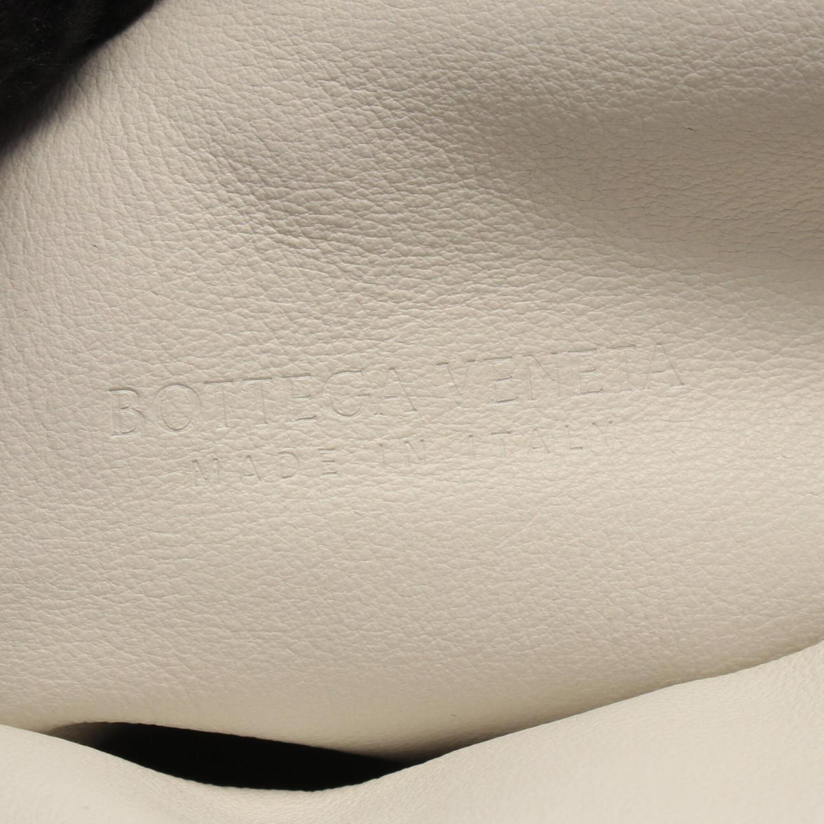 Bottega Veneta White Leather Clutch Bag Handbag (Pre-Owned)